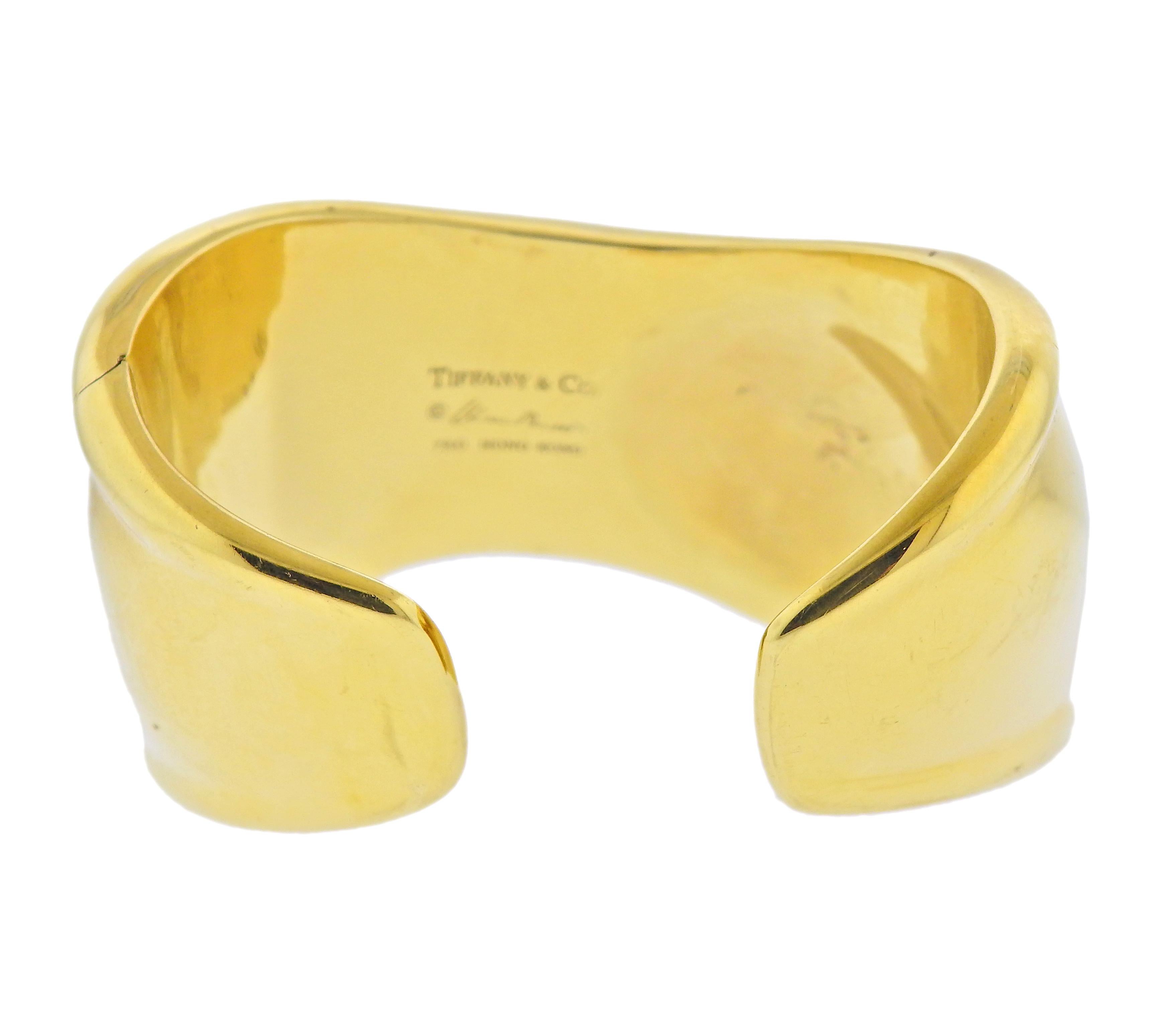Taille cabochon Tiffany & Co. Elsa Peretti Bracelet manchette en or et cornaline avec os en vente