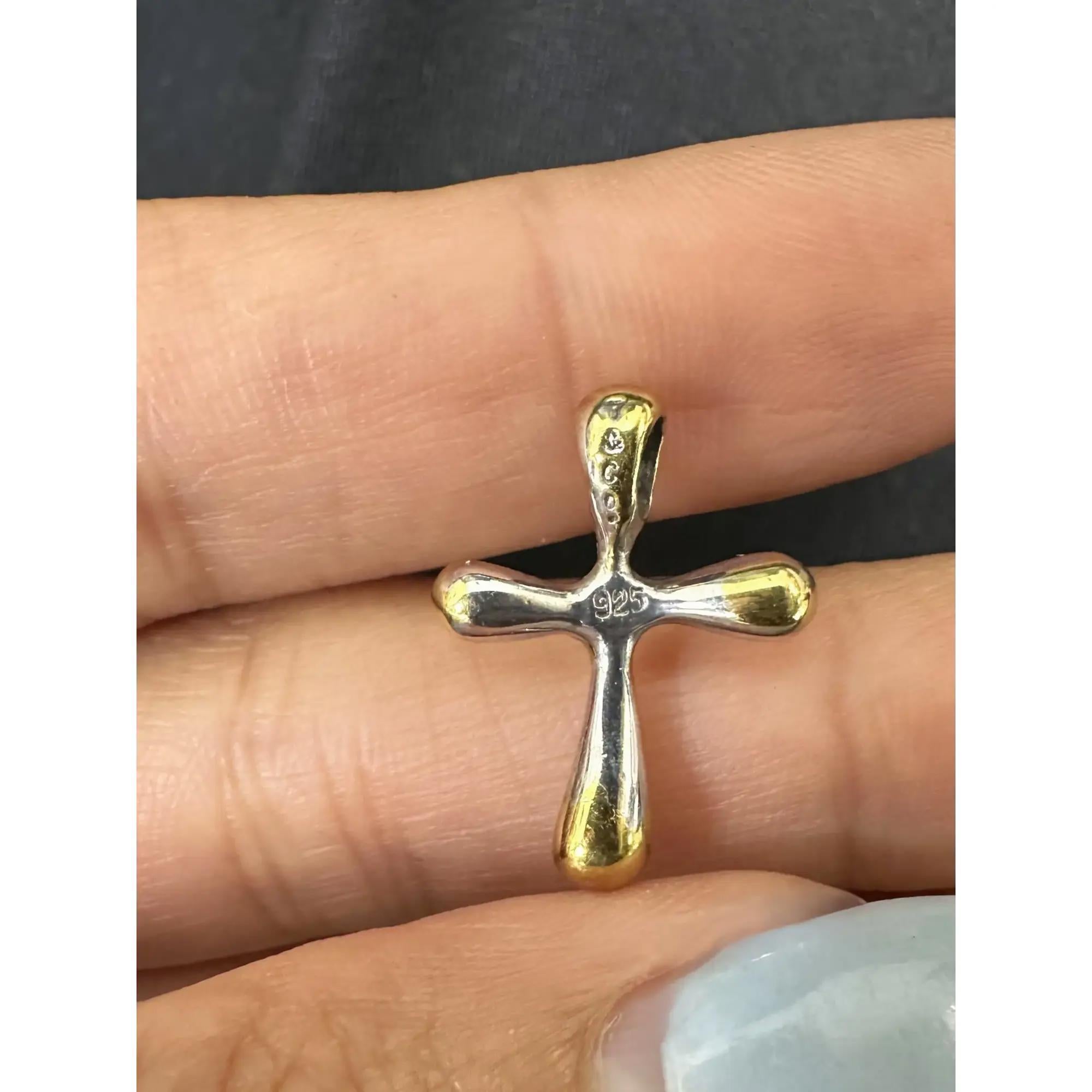 Tiffany & Co. Ciondolo a forma di croce di Elsa Peretti in argento 925 In condizioni ottime in vendita a New York, NY