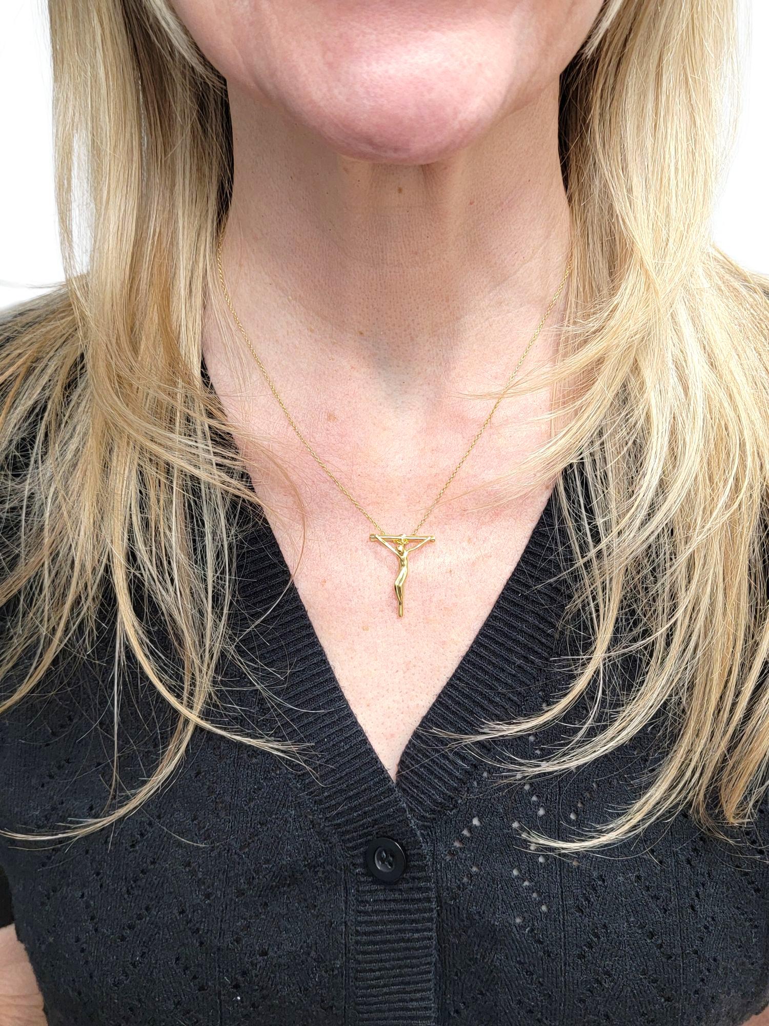 Tiffany & Co. Elsa Peretti Crucifix Pendant Necklace in 18 Karat Yellow Gold For Sale 6