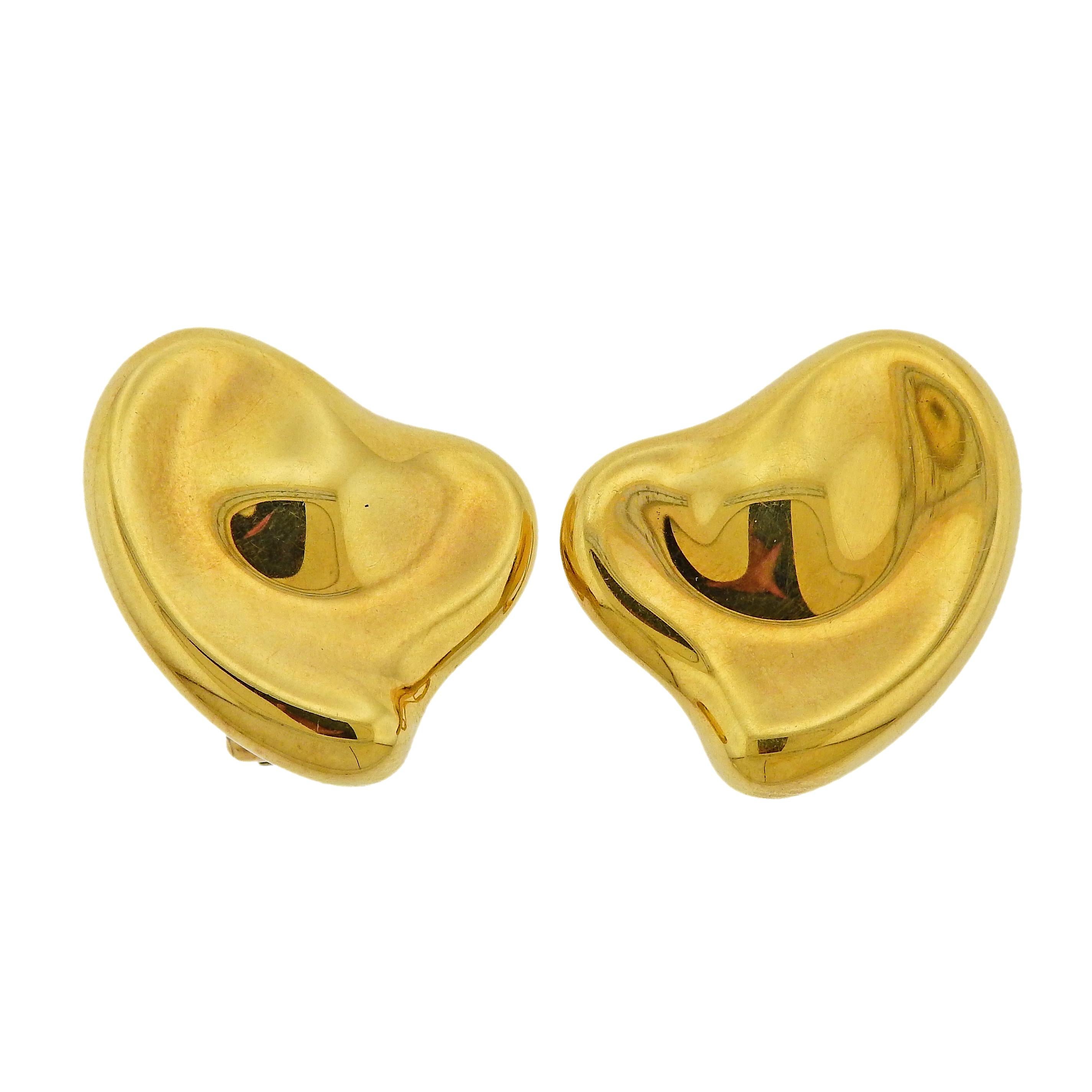 18KT Gelbgold Messung 1,0 Zoll x 1,0 Zoll, Gesamtgewicht ist 14,4 Gramm. Signiert Tiffany & Co - Elsa Peretti, Spanien.
