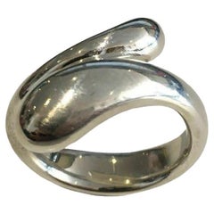 Tiffany & Co. Anello in argento con design Elsa Peretti