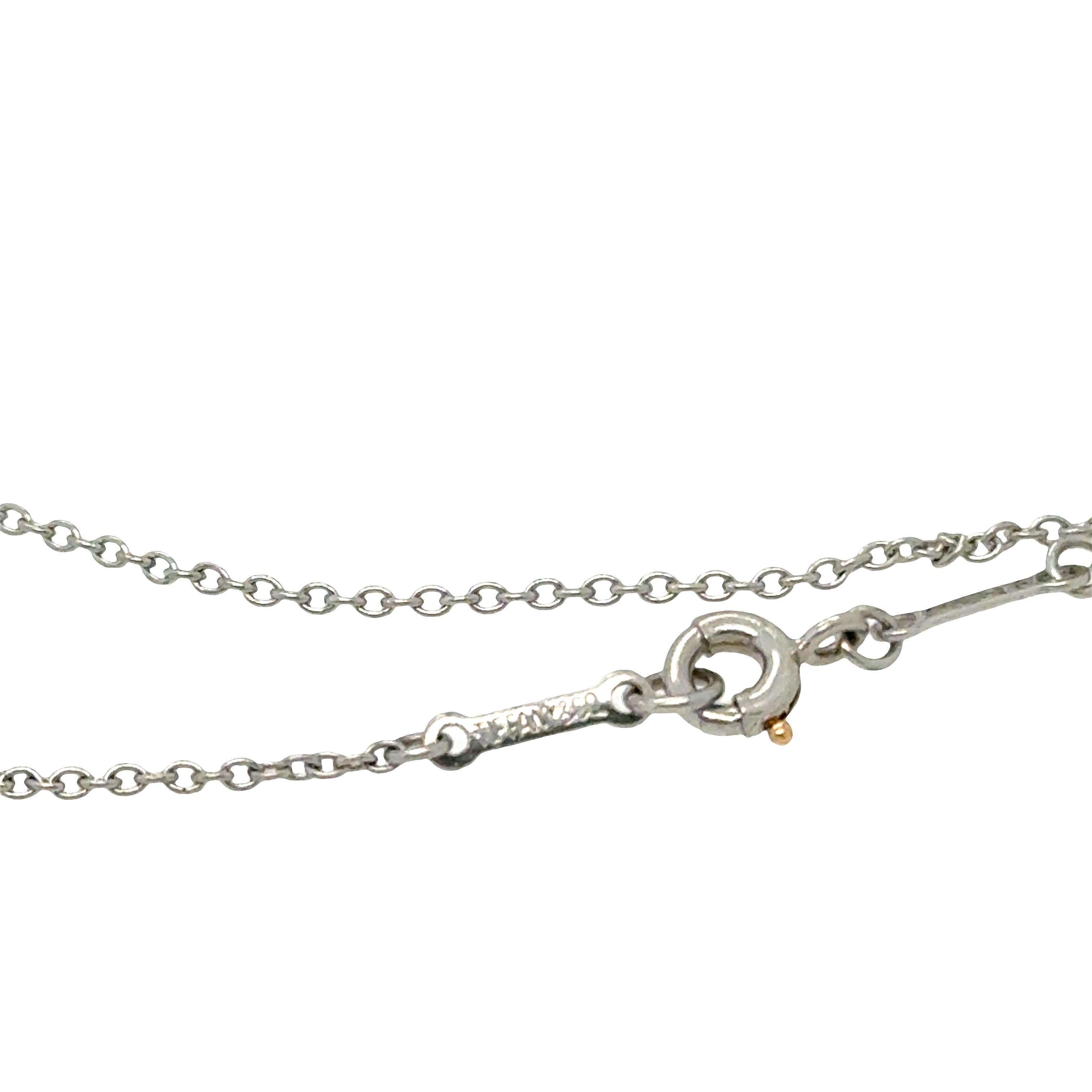 Effortlessly iconic.
Designed by Elsa Peretti for Tiffany & Co., this Diamond by the Yard necklace features a single, bezel-set round brilliant diamond—a minimalist masterpiece that exudes quiet luxury. The F-color, VS clarity diamond weighs