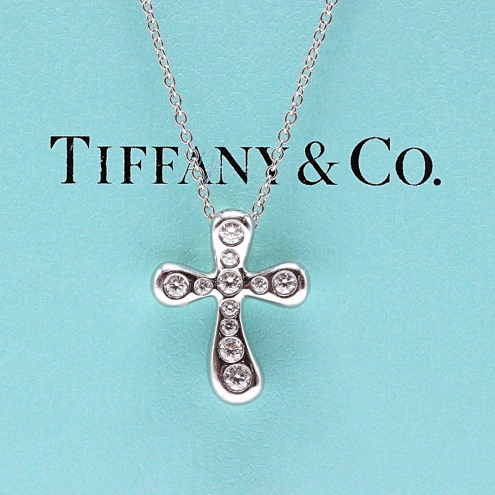 Tiffany & Co. Elsa Peretti Diamond Cross Pendant Necklace in Platinum In Excellent Condition In San Diego, CA