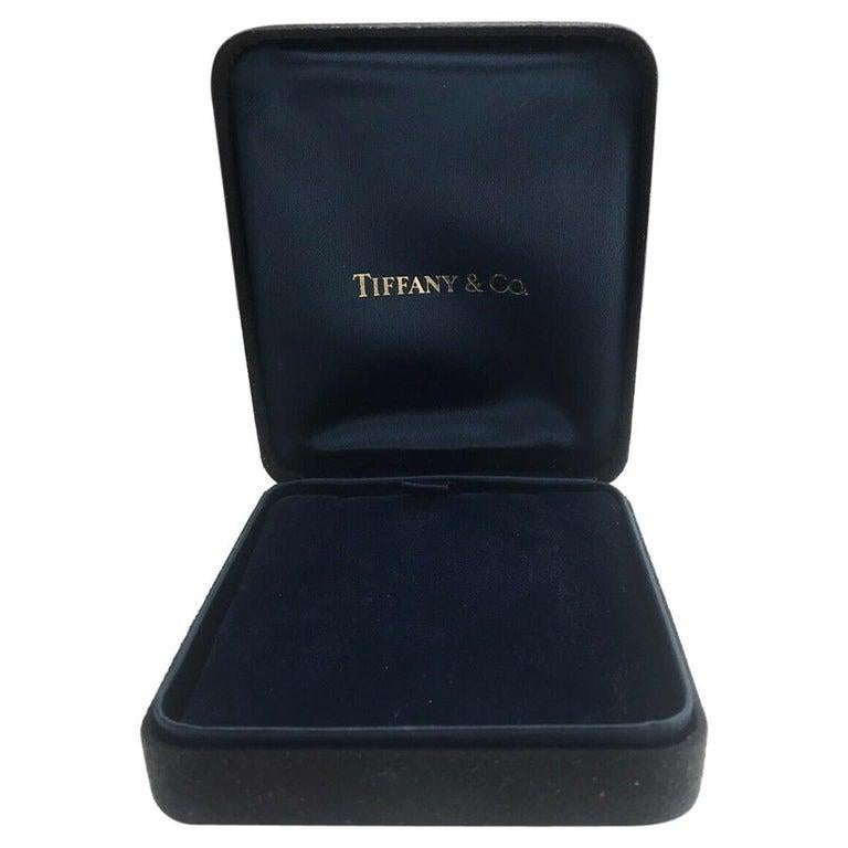 Tiffany & Co. Elsa Peretti Diamonds by the Yard pendant fully stamped and serial numbered.

1 round diamond, approx. total weight .50cts, E-F, VVS2
Platinum
Stamped: PT 950
Tested: Platinum
Hallmark: Tiffany & Co Peretti
2.6 grams
Chain length: 16