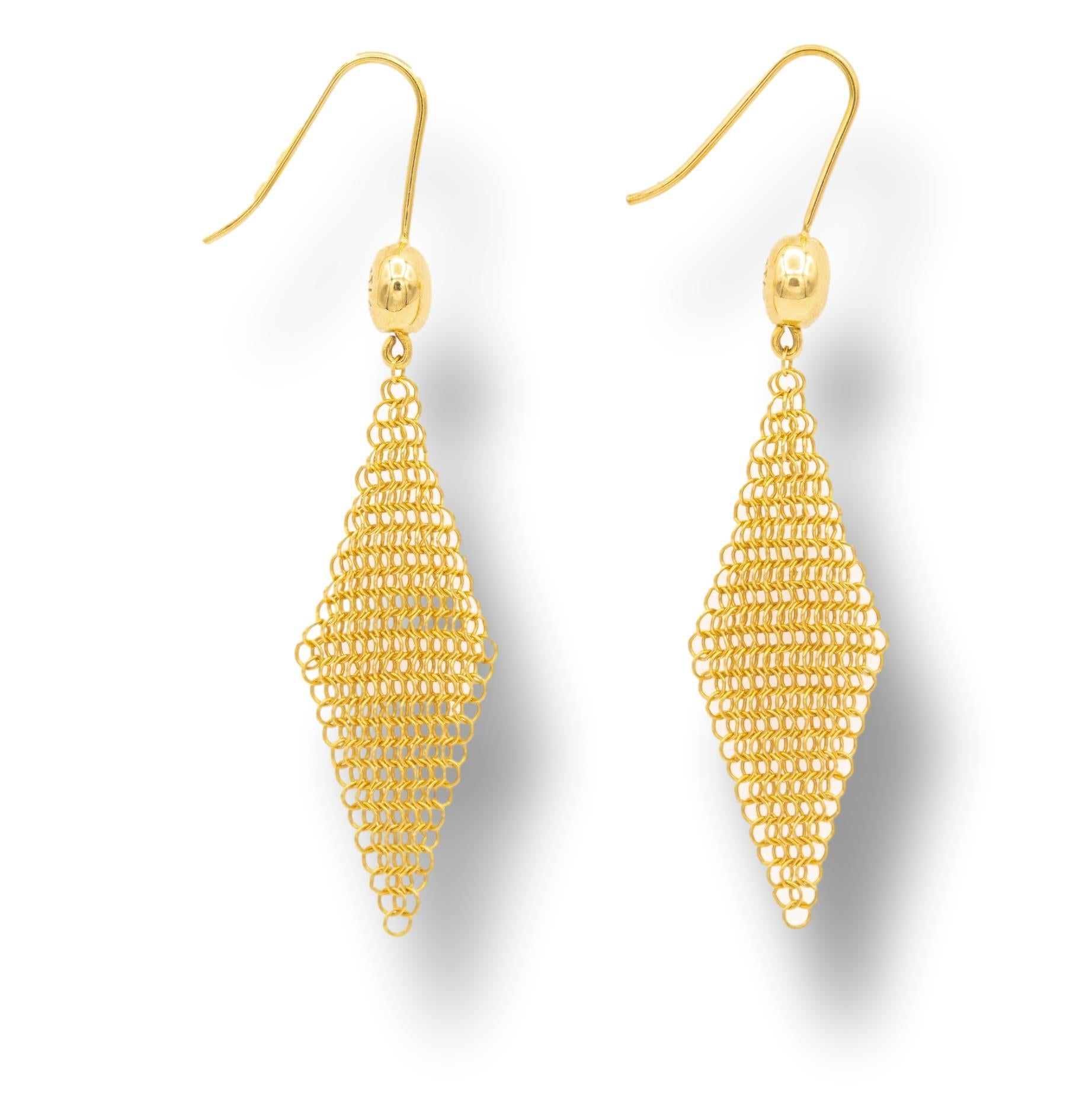 Tiffany & Co. Elsa Peretti Drop Mesh Earrings in 18K Yellow Gold, Circa 1981 In Excellent Condition In New York, NY