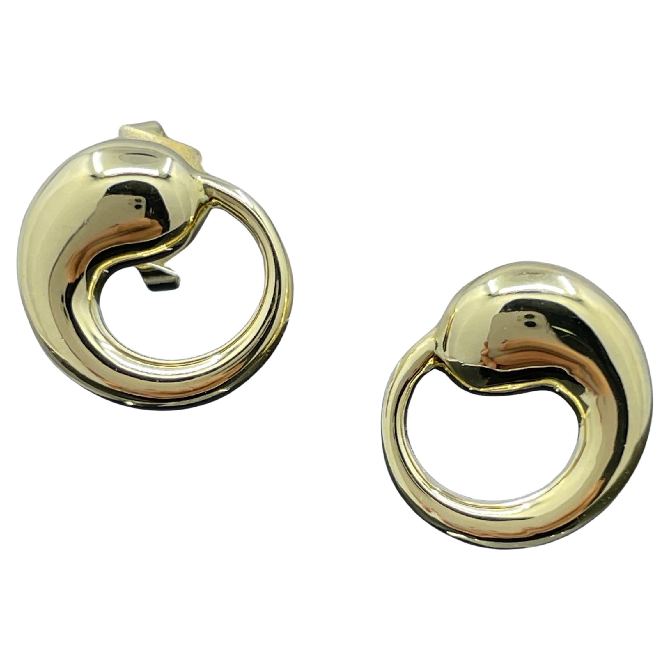 Elsa Peretti for Tiffany & Co. Orecchini a cerchio eterno in oro giallo 18k in vendita