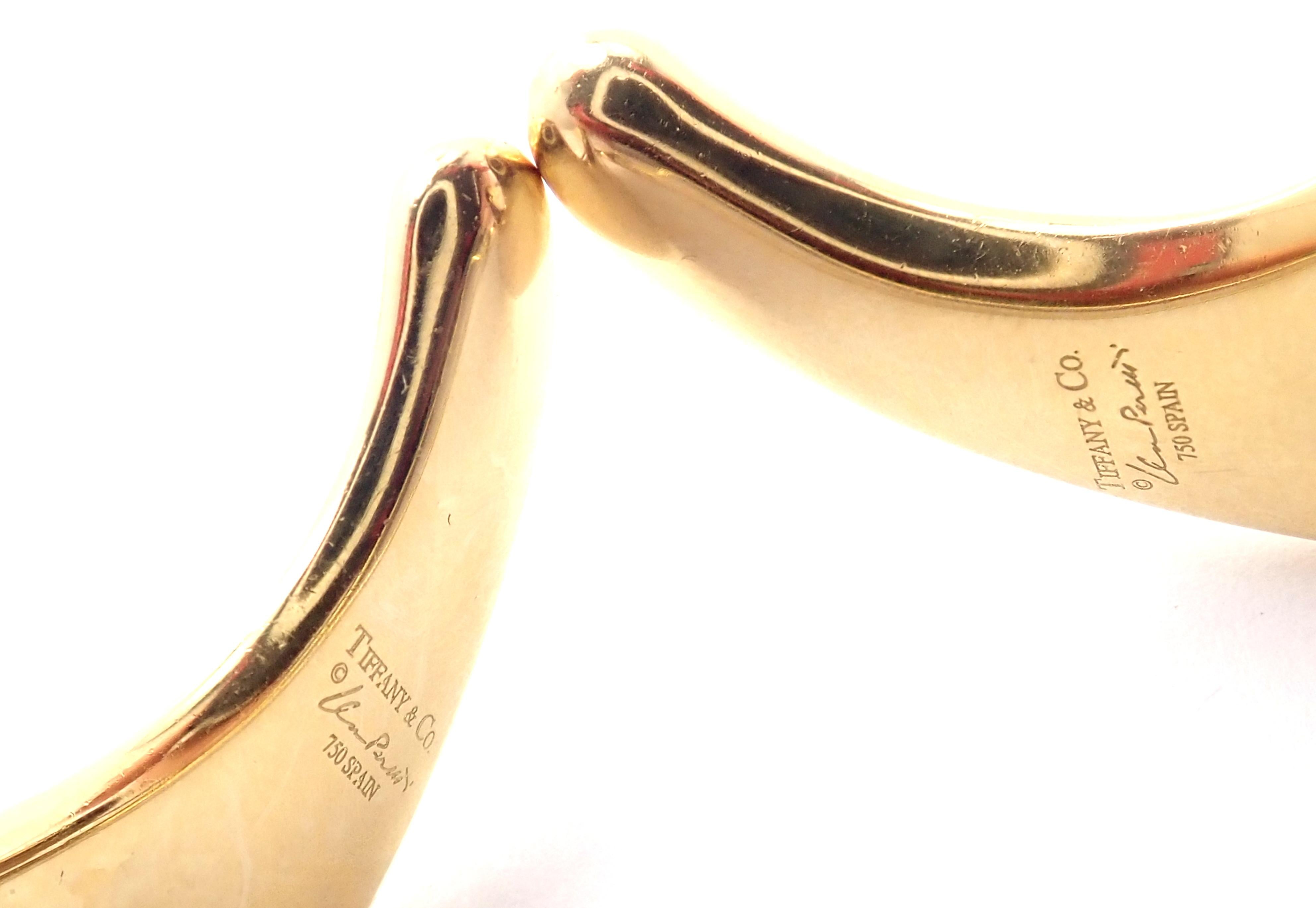 Tiffany & Co. Elsa Peretti Extra Large Yellow Gold Bean Earrings For Sale 2