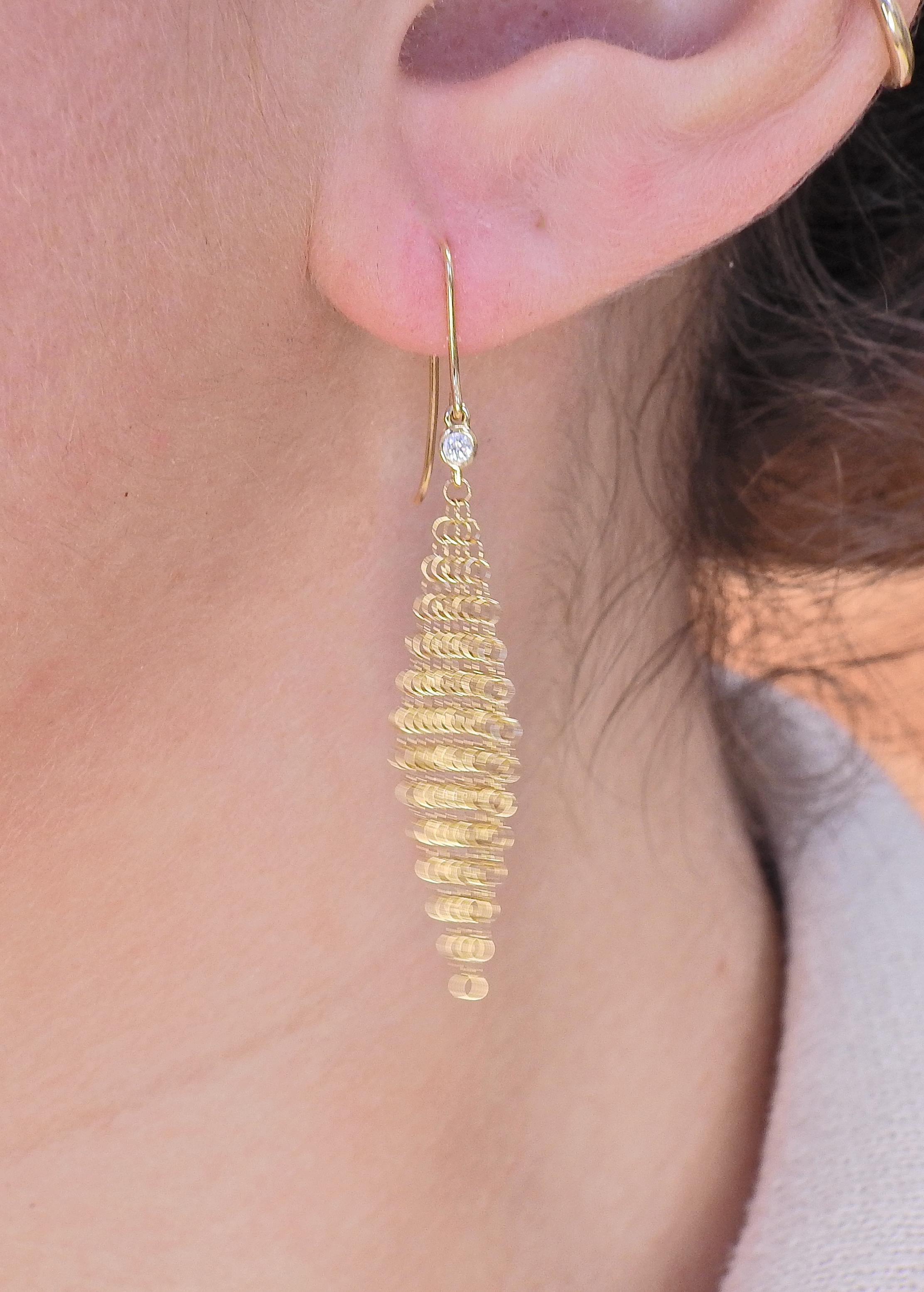 Round Cut Tiffany & Co. Elsa Peretti Gold Diamond Mesh Earrings