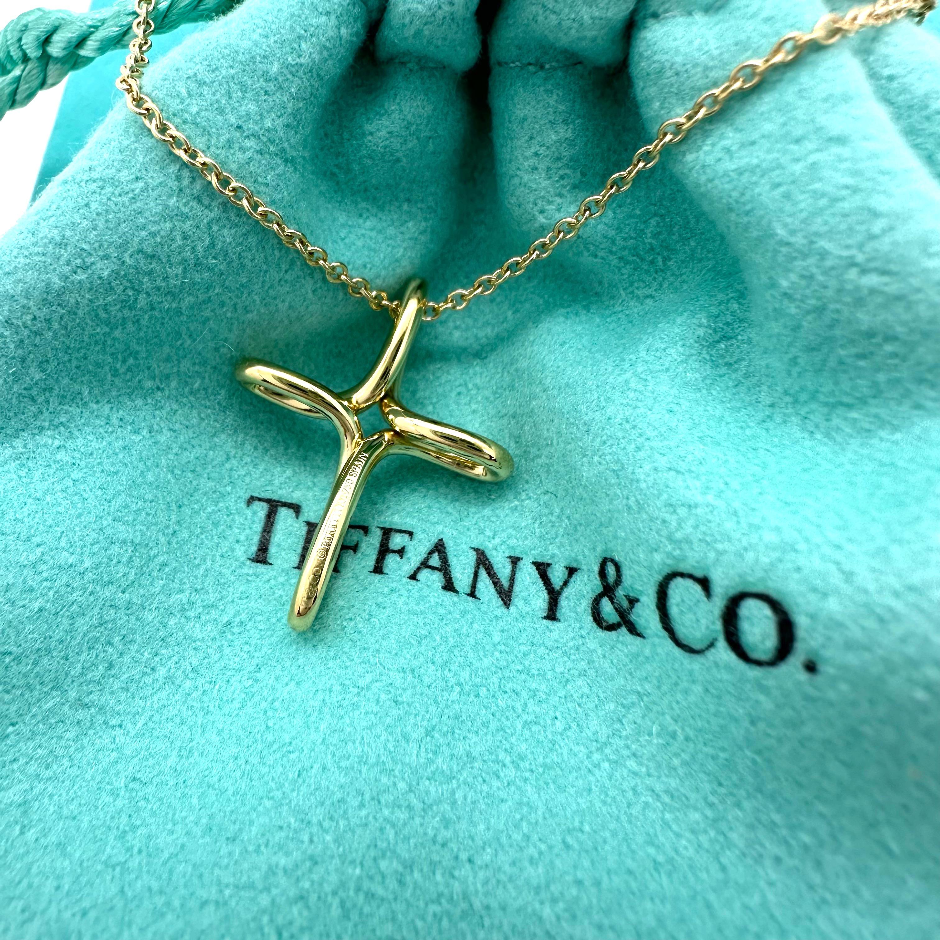 gold cross.necklace