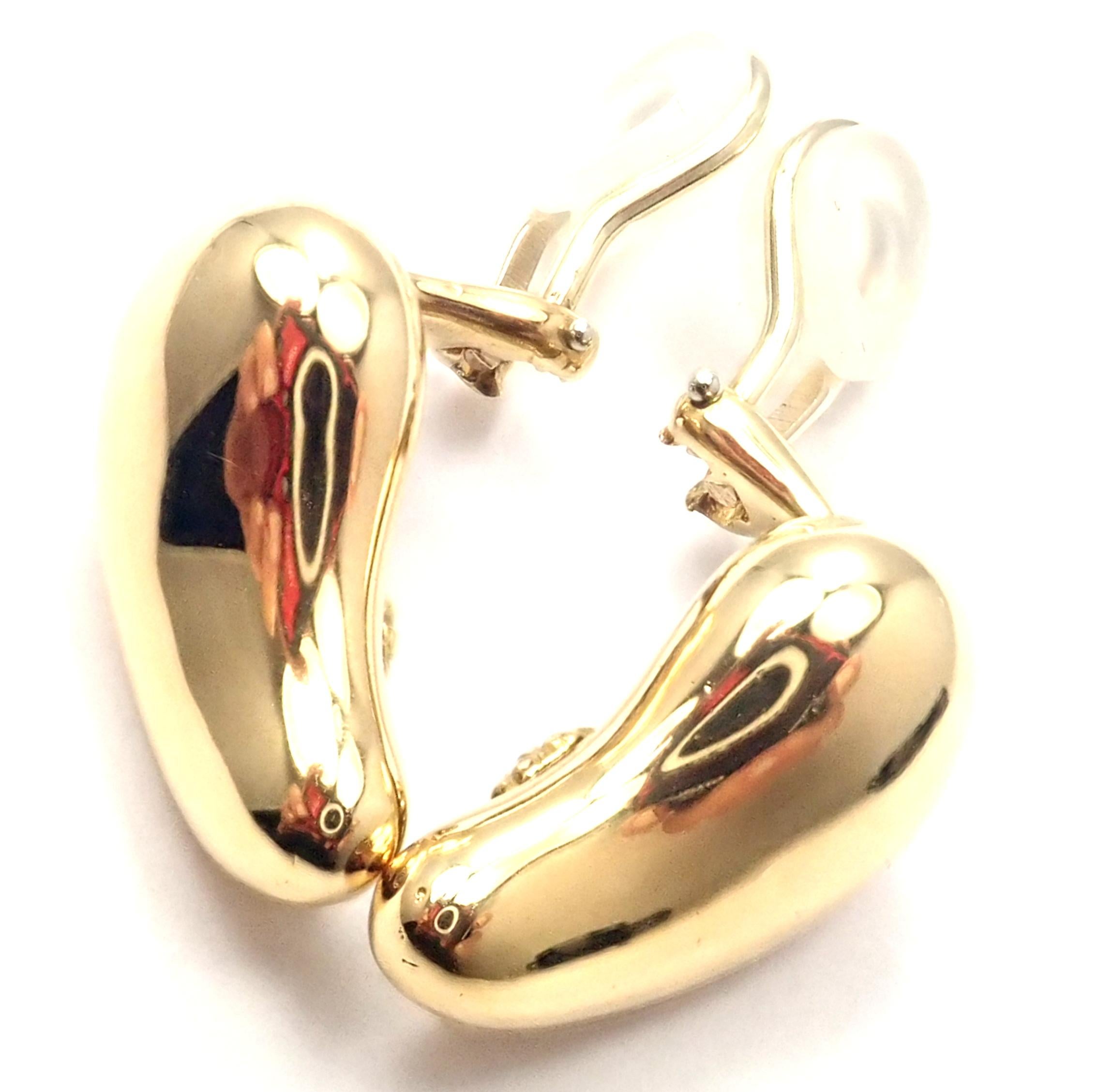 Tiffany & Co. Elsa Peretti Large Yellow Gold Bean Earrings For Sale 3
