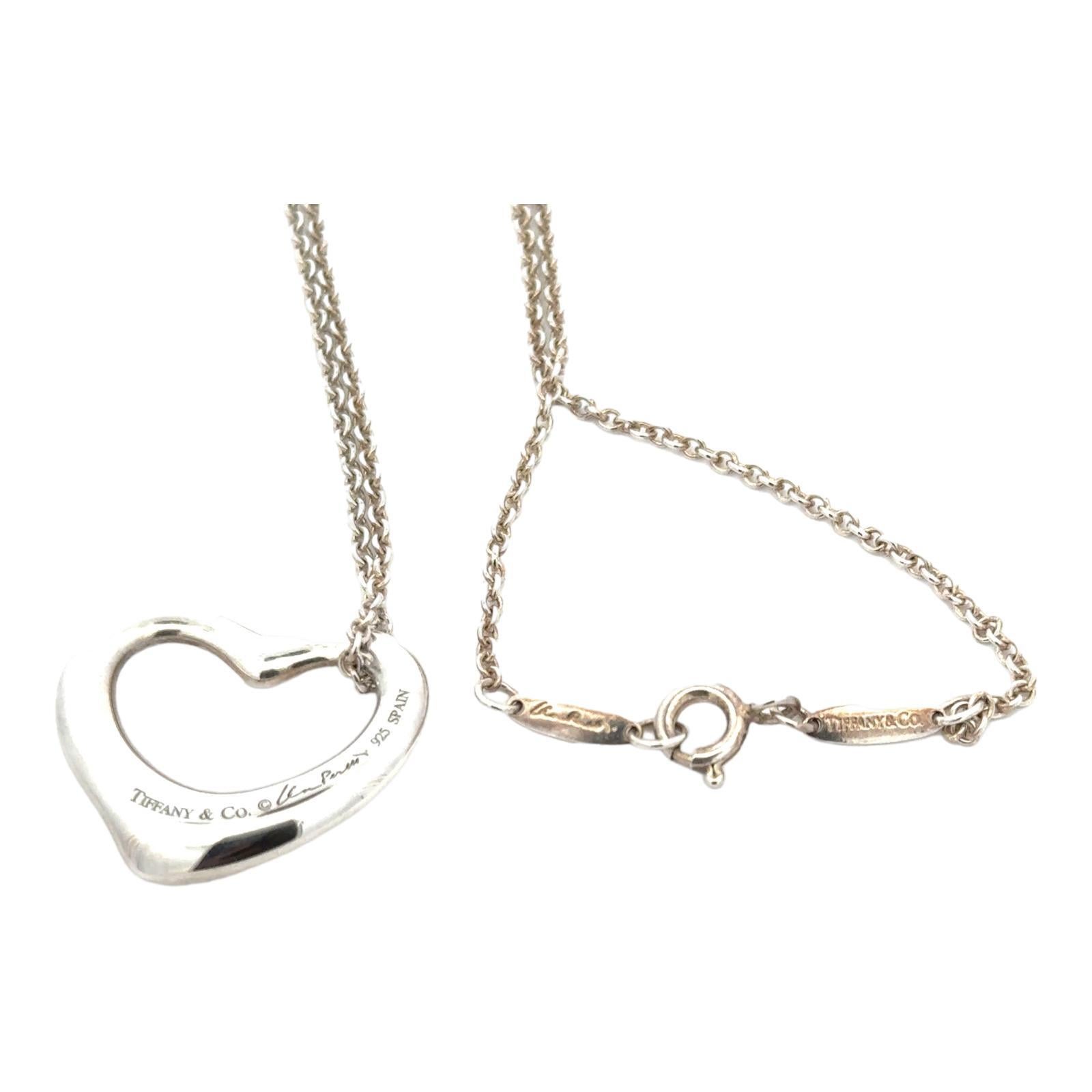 Tiffany & Co. Elsa Peretti, collier pendentif cœur flottant ouvert en argent sterling Excellent état à Boca Raton, FL
