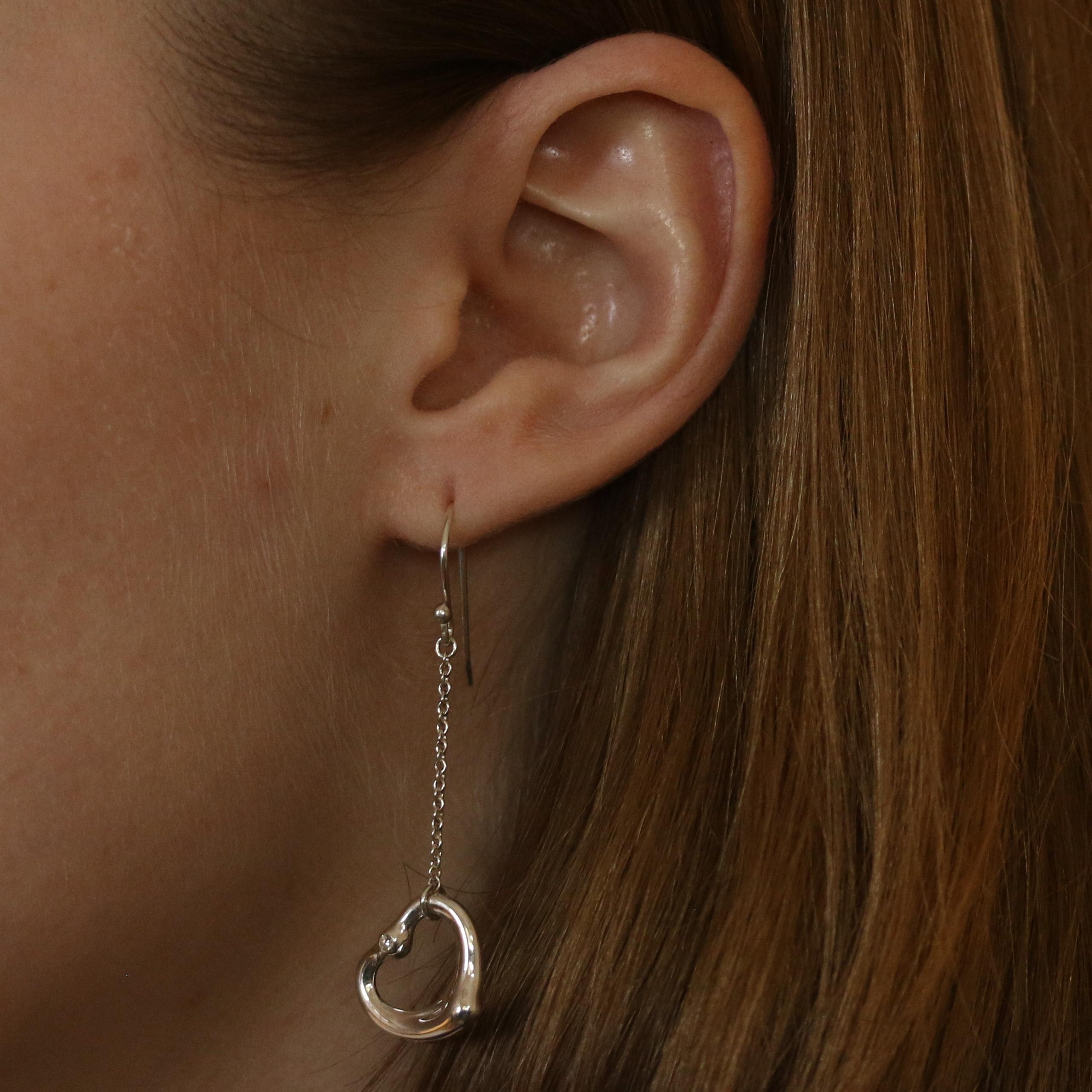Tiffany & Co. Elsa Peretti Offenes Herz Diamant-Ohrringe aus Sterling 925 Liebe (Rundschliff) im Angebot