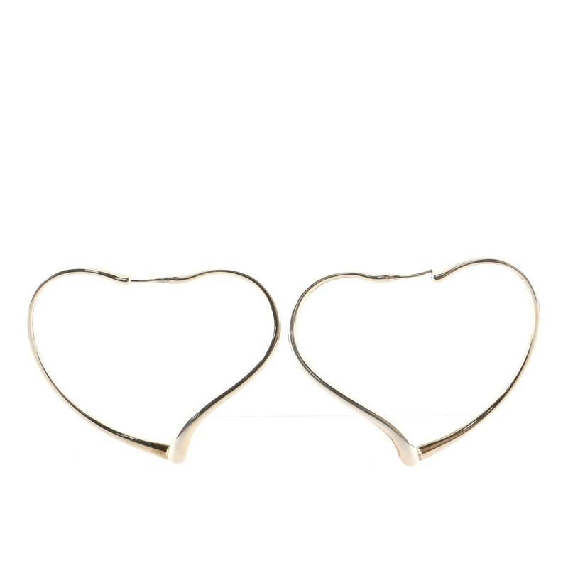 Condition: Very good. Shows signs of moderate wear throughout.
Accessories: No Accessories
Measurements: Height/Length: 2