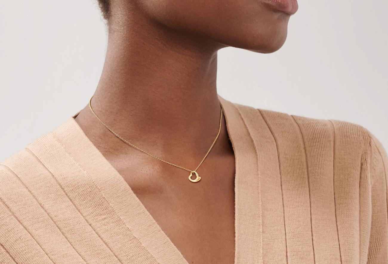 Tiffany & Co Elsa Peretti for for Tiffany & Co Open Heart Pendentif 11mm 18K Yellow Gold Pour femmes en vente