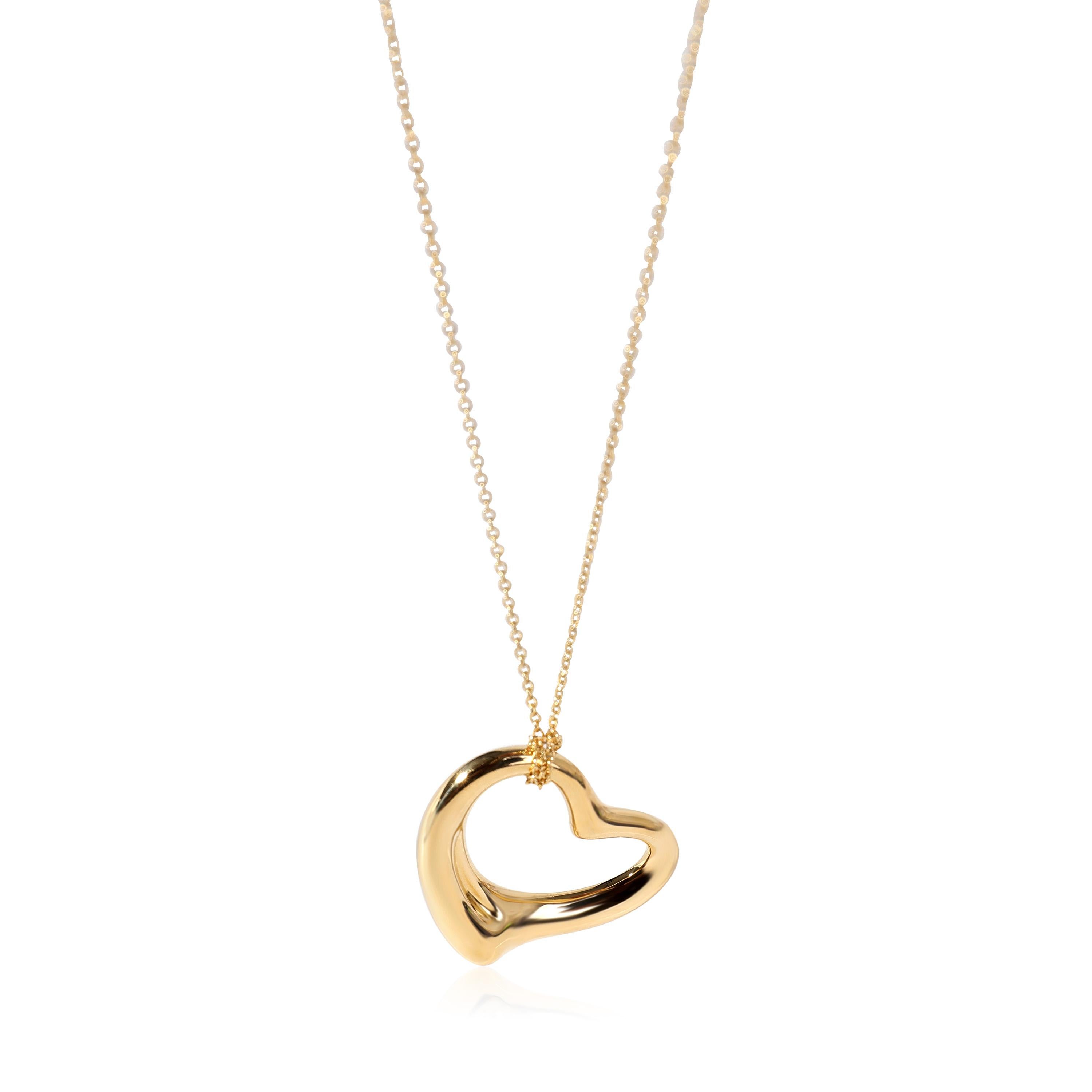 Tiffany & Co. Elsa Peretti Open Heart Pendant in 18k Yellow Gold

PRIMARY DETAILS
SKU: 120730
Listing Title: Tiffany & Co. Elsa Peretti Open Heart Pendant in 18k Yellow Gold
Condition Description: Retails for 1800 USD. In excellent condition and