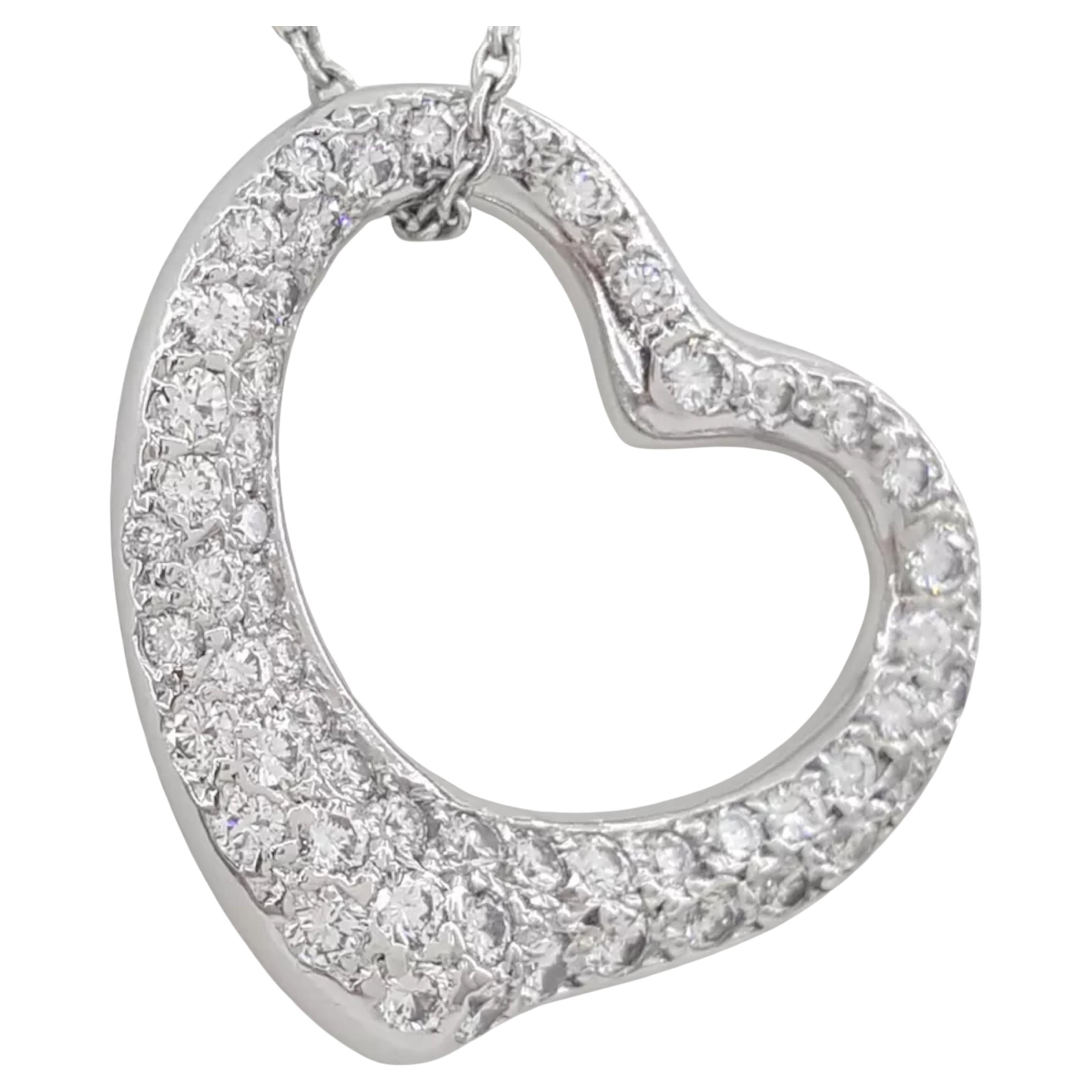 Taglio rotondo Tiffany & Co. Ciondolo a cuore aperto di Elsa Peretti in platino in vendita