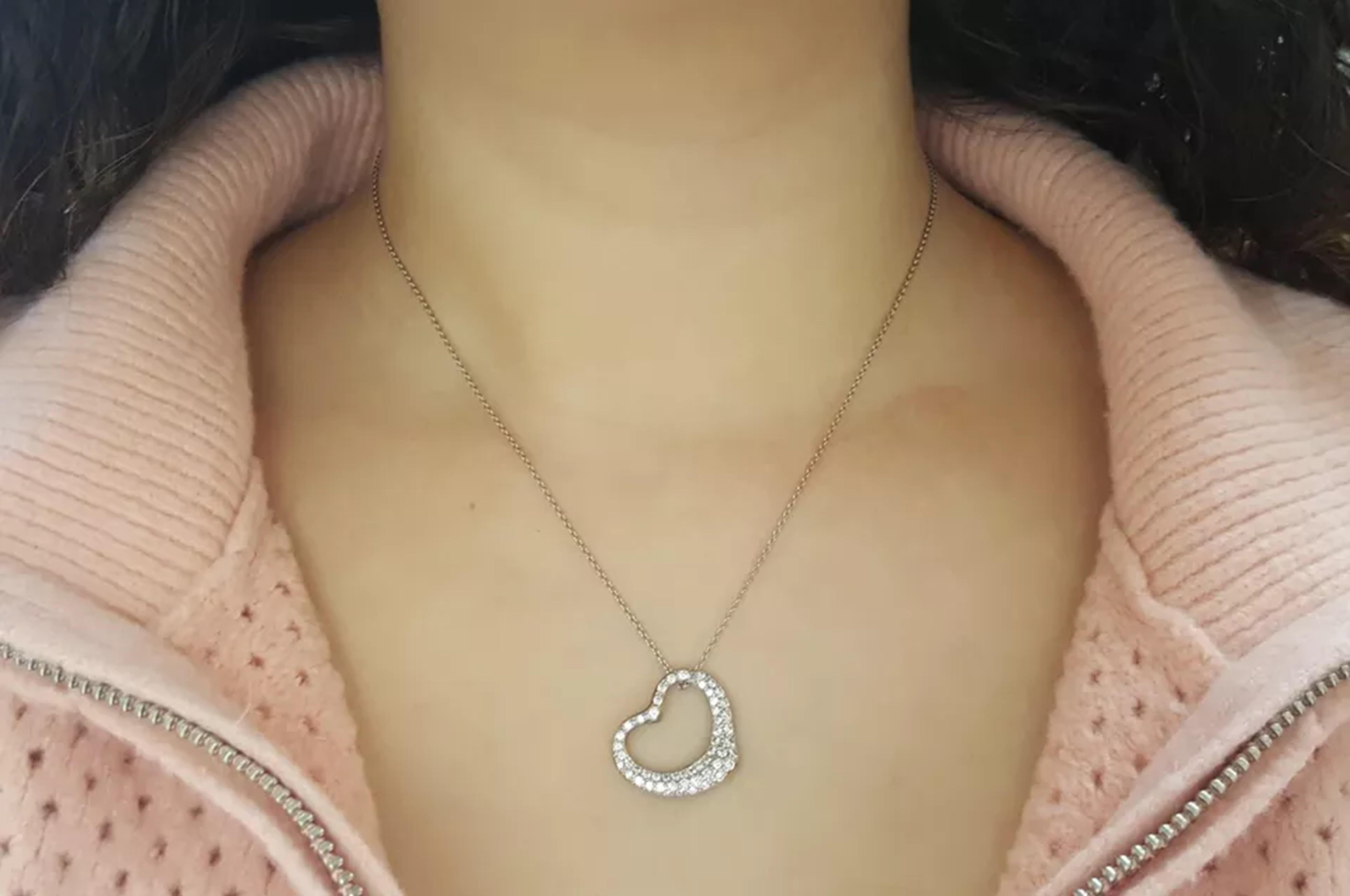 Donna Tiffany & Co. Ciondolo a cuore aperto di Elsa Peretti in platino in vendita