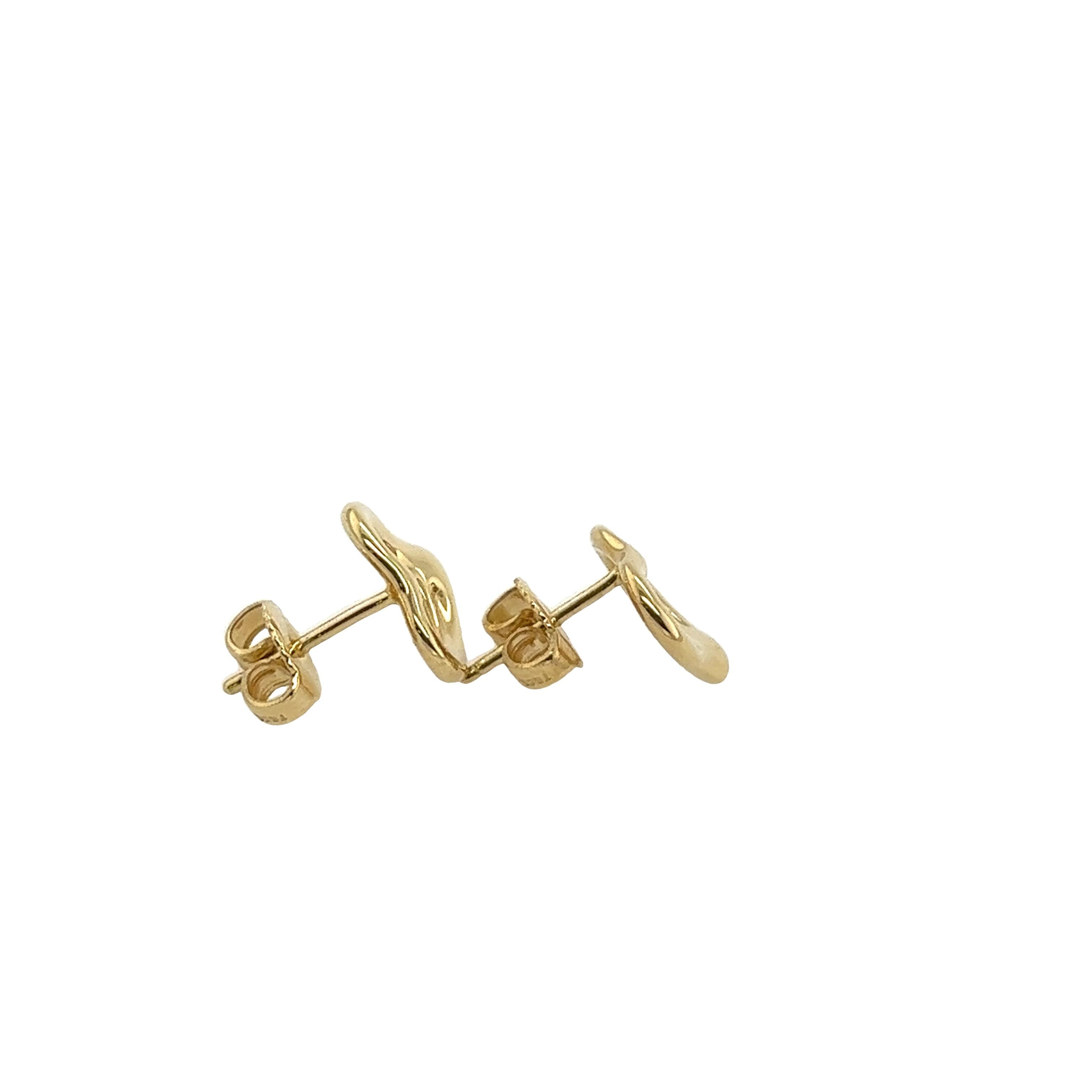 Tiffany & Co. Elsa Peretti open heart stud earrings set in 18ct Yellow Gold For Sale 1