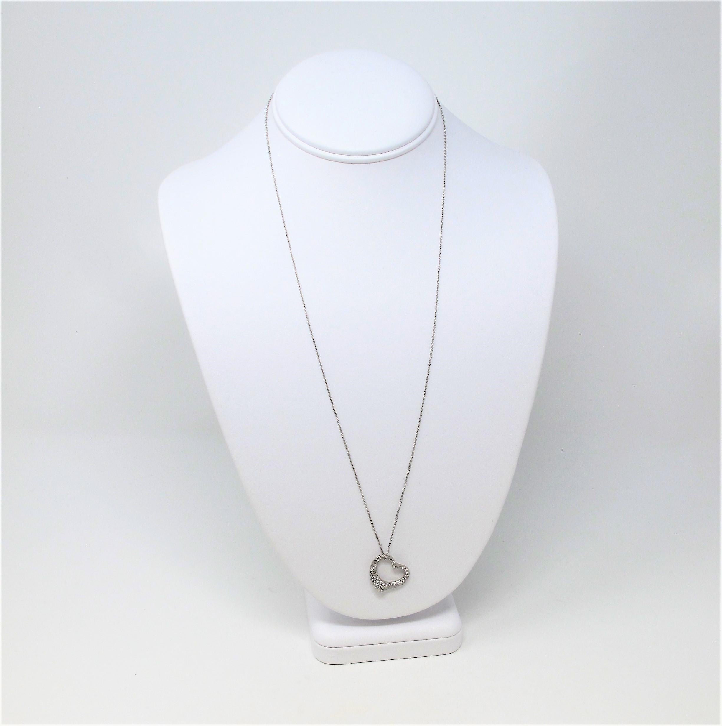 Tiffany & Co. Elsa Peretti, collier à cœur ouvert en platine avec diamants pavés en vente 4