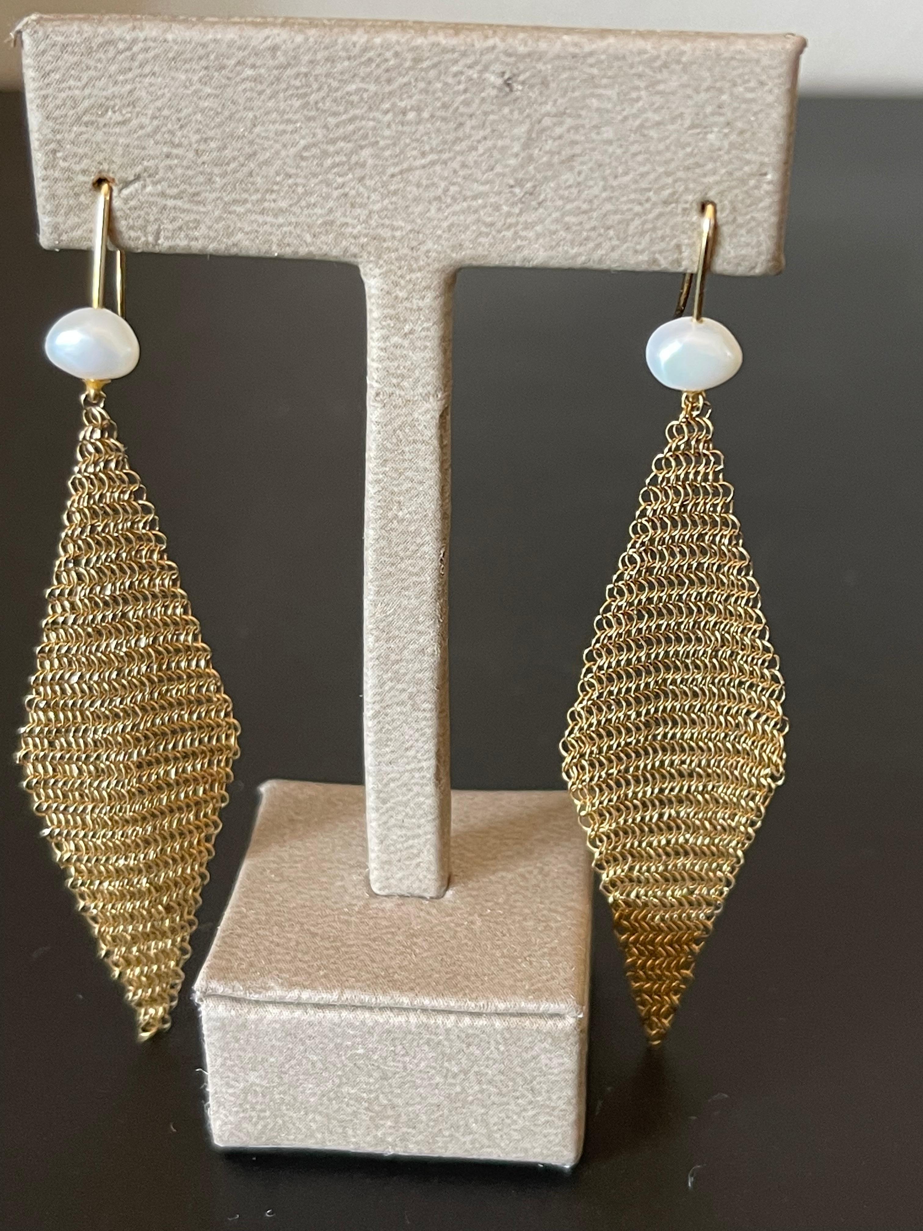 Contemporain Tiffany & Co. Elsa Peretti Collier en maille en or jaune et perles avec boucles d'oreilles en vente