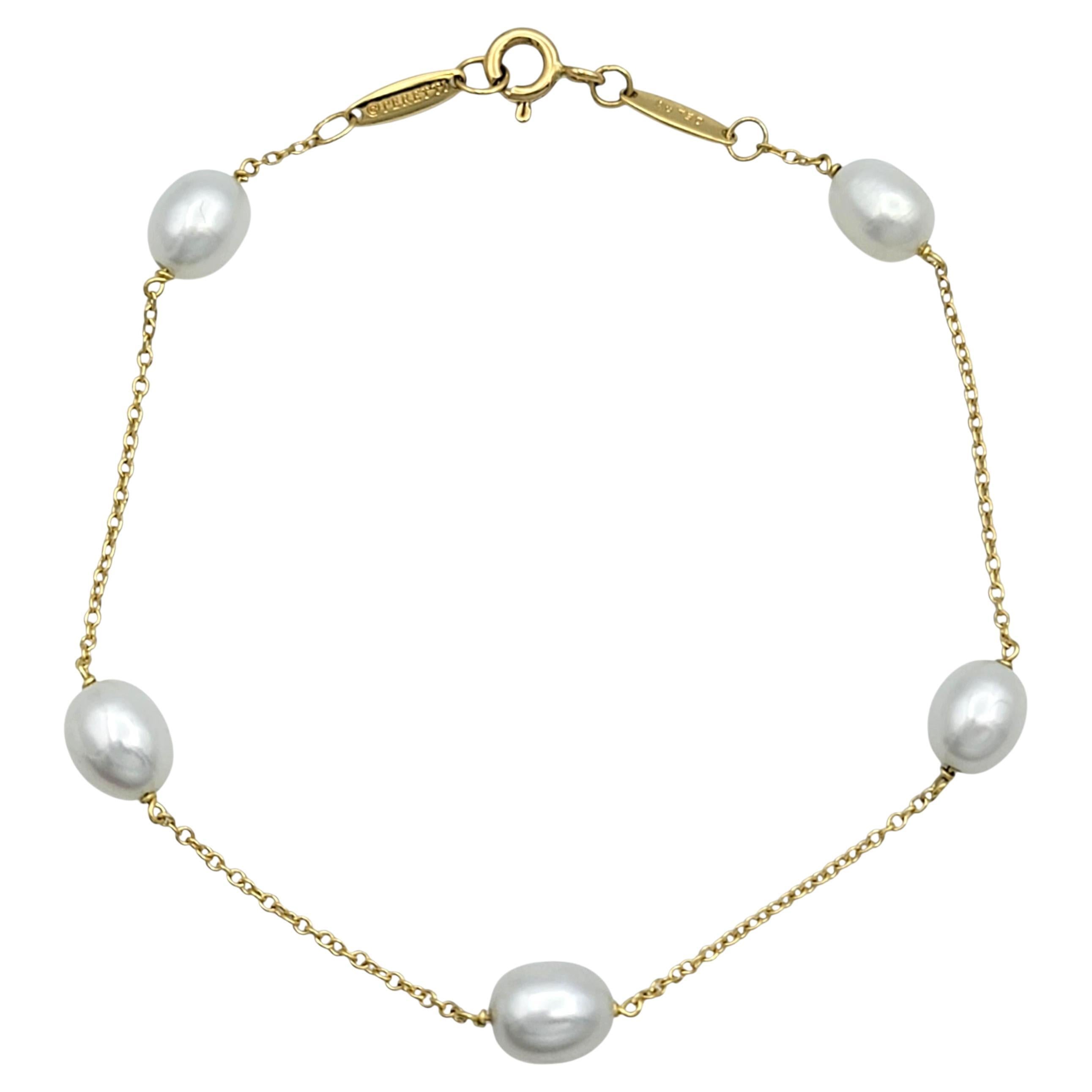 Tiffany 
Co. Elsa Peretti 
Pearls By The Yard
 Bracelet in 18 Karat Yellow Gold en vente