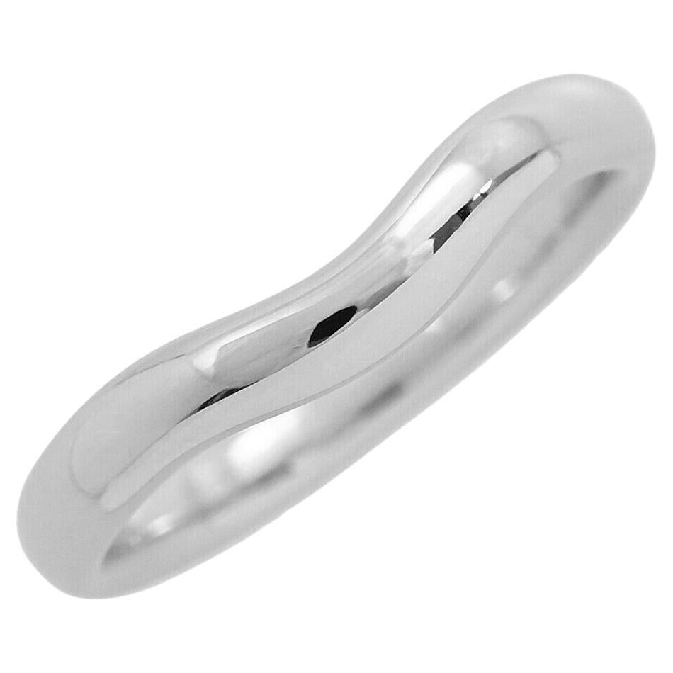 TIFFANY & Co. Elsa Peretti Platinum 3mm Curved Wedding Band Ring 8.5 For Sale