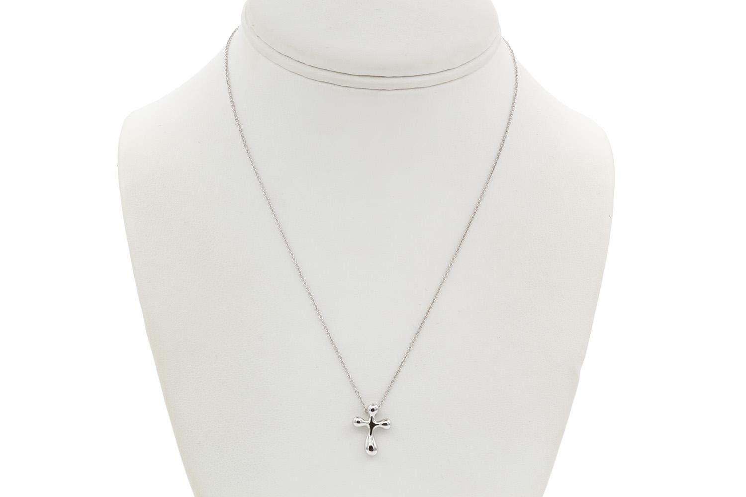 Tiffany & Co. Elsa Peretti Platinum Cross Pendant Necklace For Sale 11