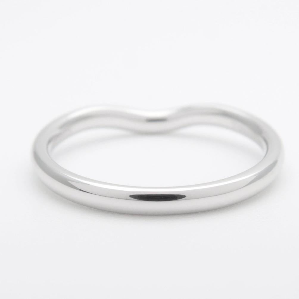 Taglio rotondo TIFFANY & Co. Elsa Peretti Anello di Platino con Diamante 2mm Curvo 5 &New in vendita