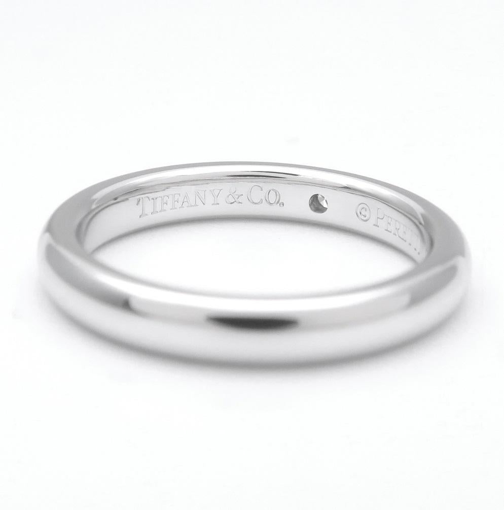 TIFFANY & Co. Elsa Peretti Platinum Diamond Band Ring 4 In Excellent Condition For Sale In Los Angeles, CA