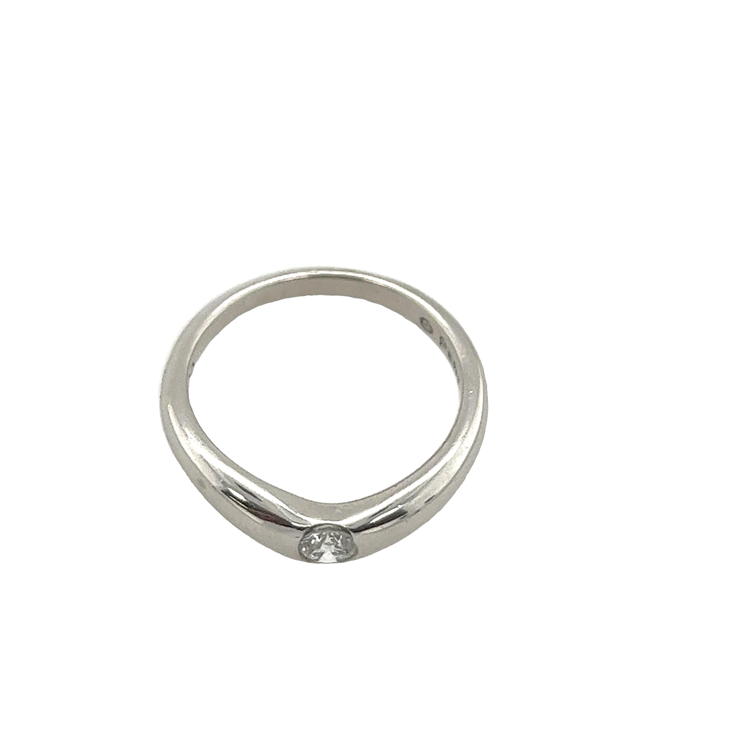 Round Cut Tiffany & Co Elsa Peretti Platinum & Diamond curved ring set with 0.18ct diamond For Sale