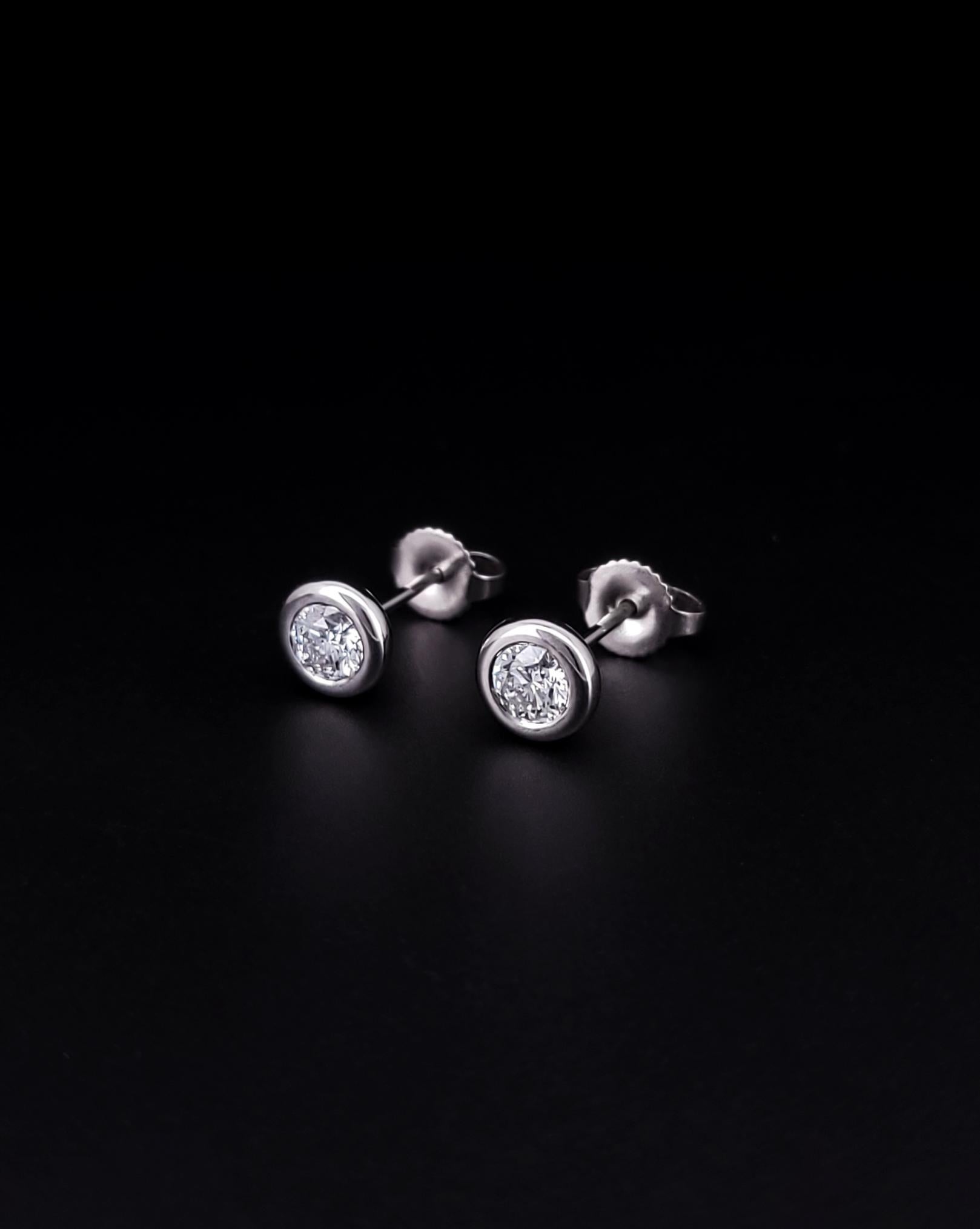 Taglio rotondo Tiffany & Co. Orecchini di diamanti in platino Elsa Peretti in vendita