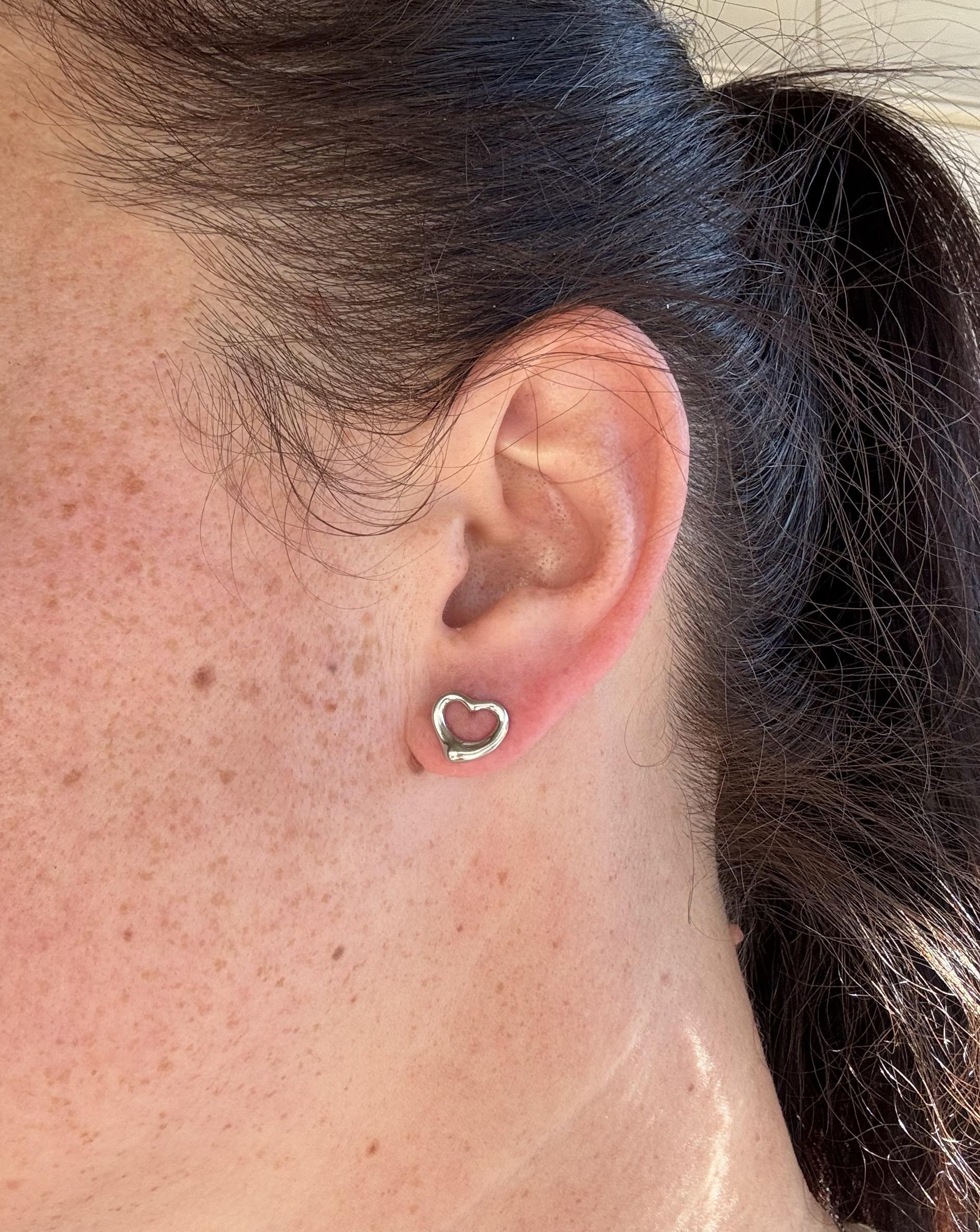 Tiffany & Co. Elsa Peretti  Platino PT950  Orecchini a cuore aperto in vendita 2