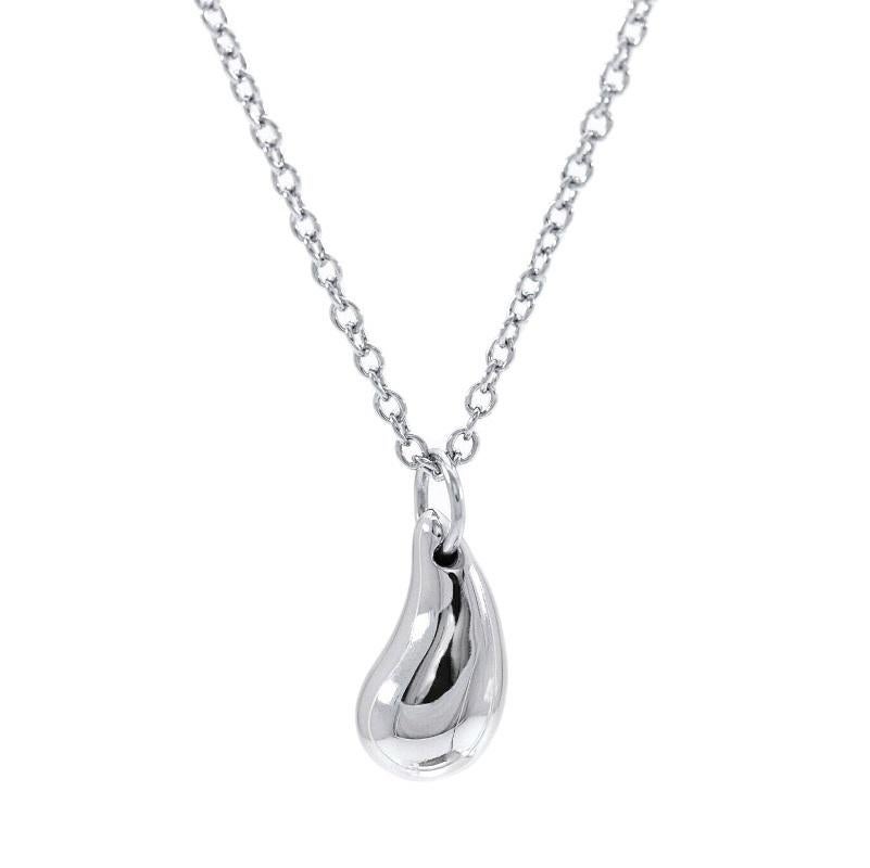 TIFFANY & Co. Elsa Peretti Platinum Teardrop Pendant Necklace

Metal: Platinum
Chain: 16