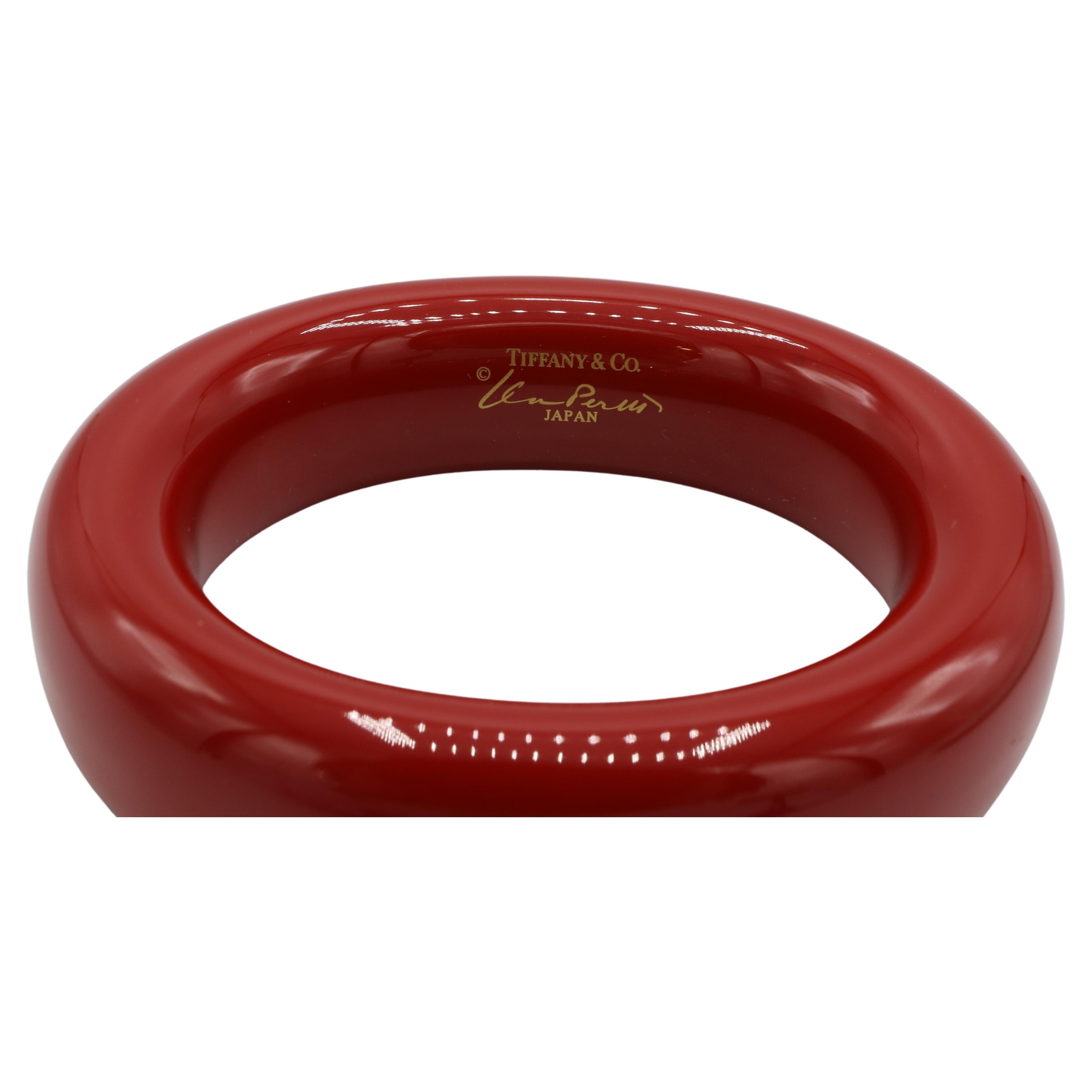 Modern Tiffany & Co. Elsa Peretti Red Lacquer Bangle Bracelet For Sale