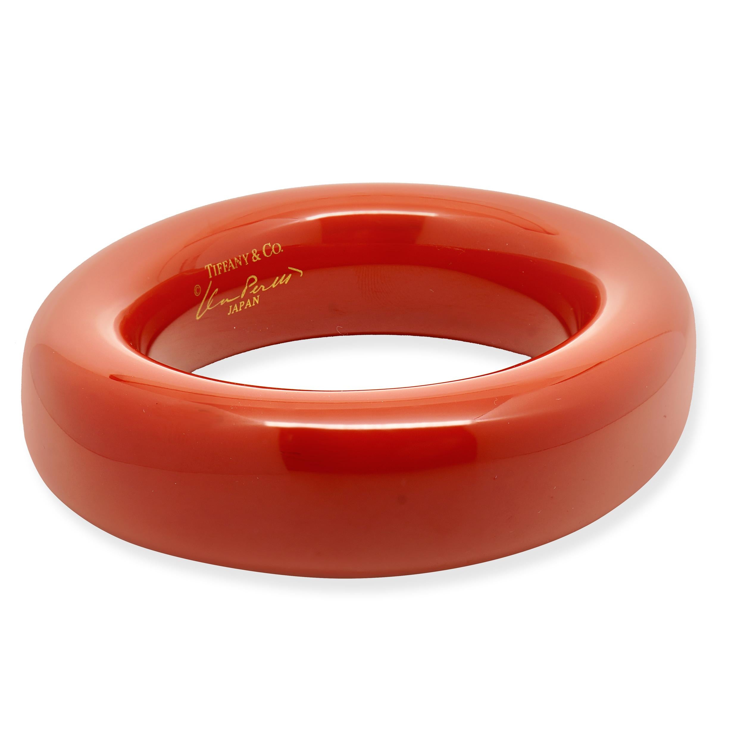 Designer: Tiffany & co. / Elsa Peretti
Material: red lacquered wood 
Size: bracelet will fit approximately a 7-inch wrist
Weight: 38.17 grams
