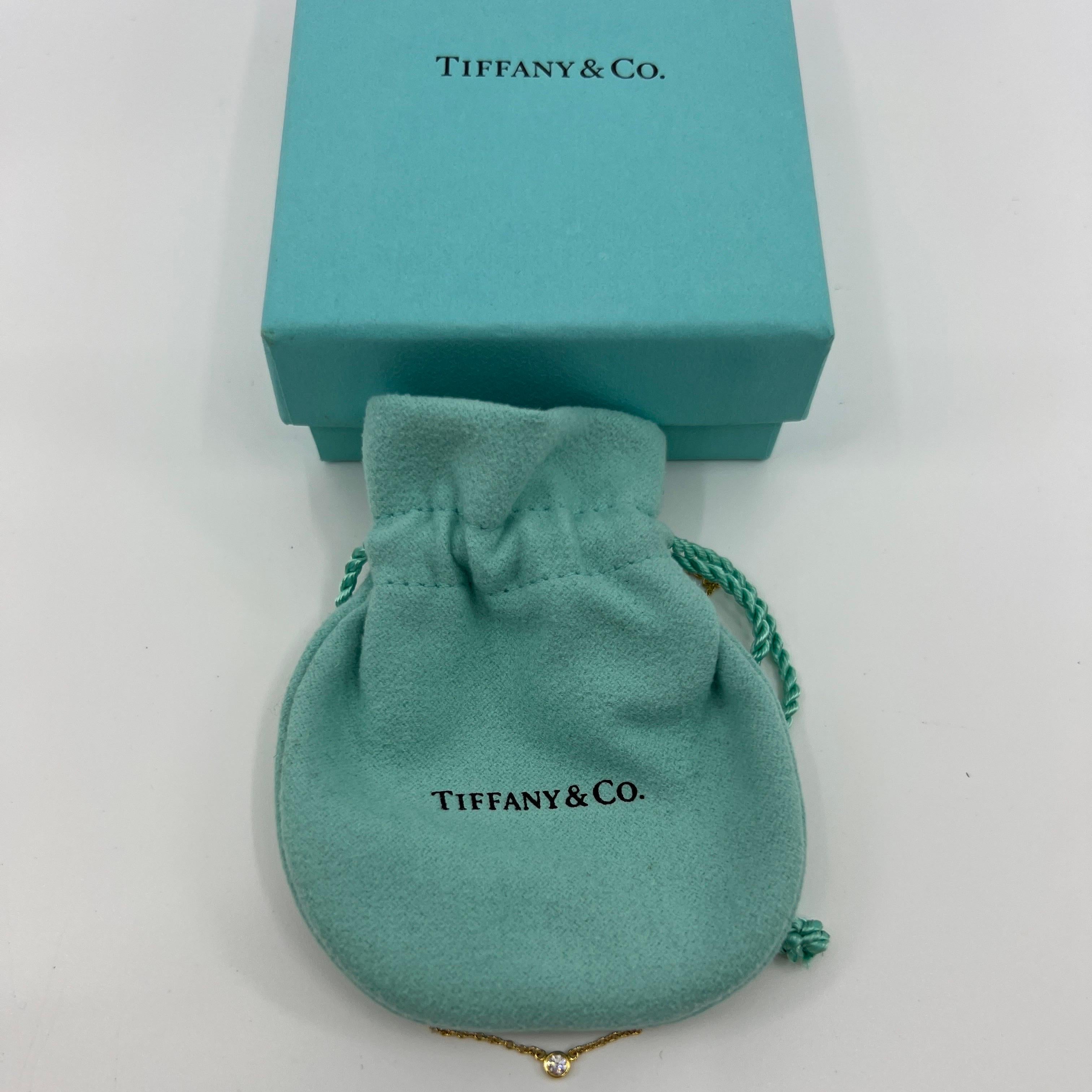 Vintage Tiffany & Co. Elsa Peretti By The Yard Round Diamond 18k Yellow Gold Necklace.

A beautiful 18k yellow gold pendant necklace set with a stunning round white diamond measuring 3.3mm.
A subtle and dainty necklace. Very much in trend right