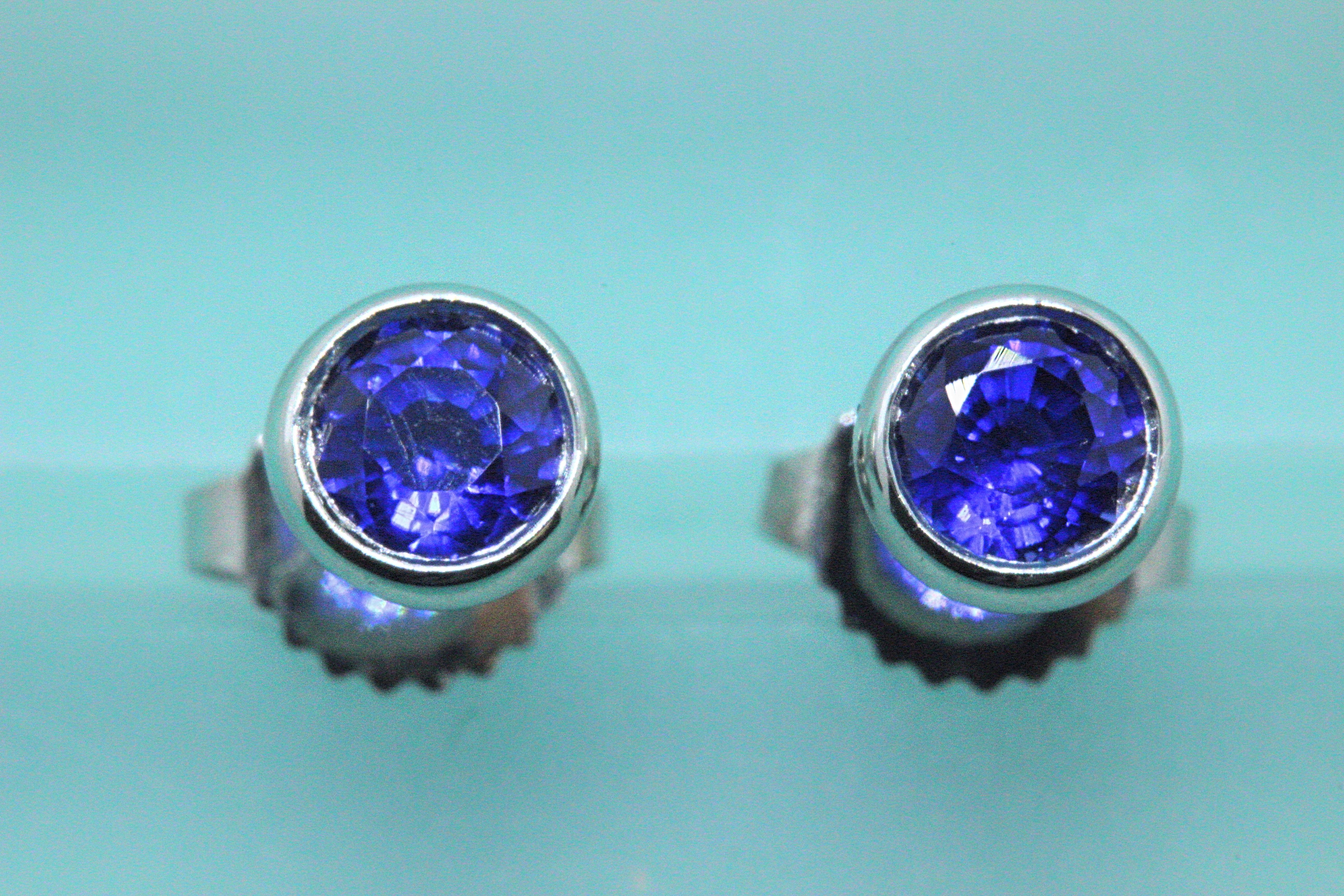 Tiffany & Co. Elsa Peretti Sapphire Color, the Yard Earrings 0.70 Carat Platinum In Excellent Condition In San Diego, CA