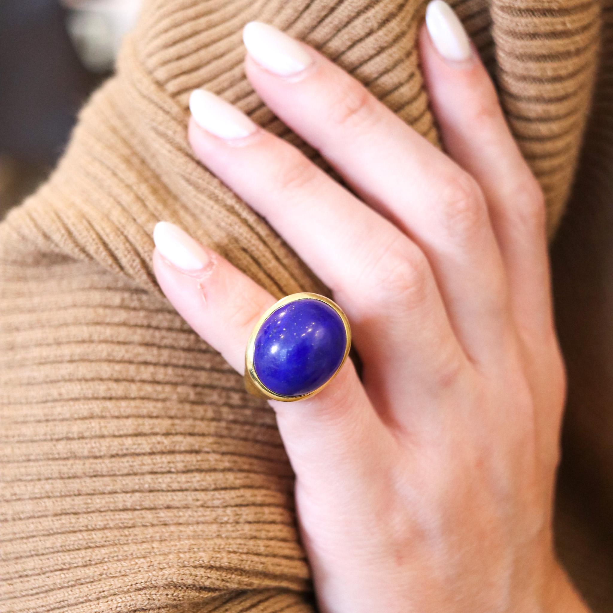 Tiffany & Co. Elsa Peretti Sculptural Ring 18kt Gold With 25.70 Cts Lapis Lazuli In Excellent Condition In Miami, FL