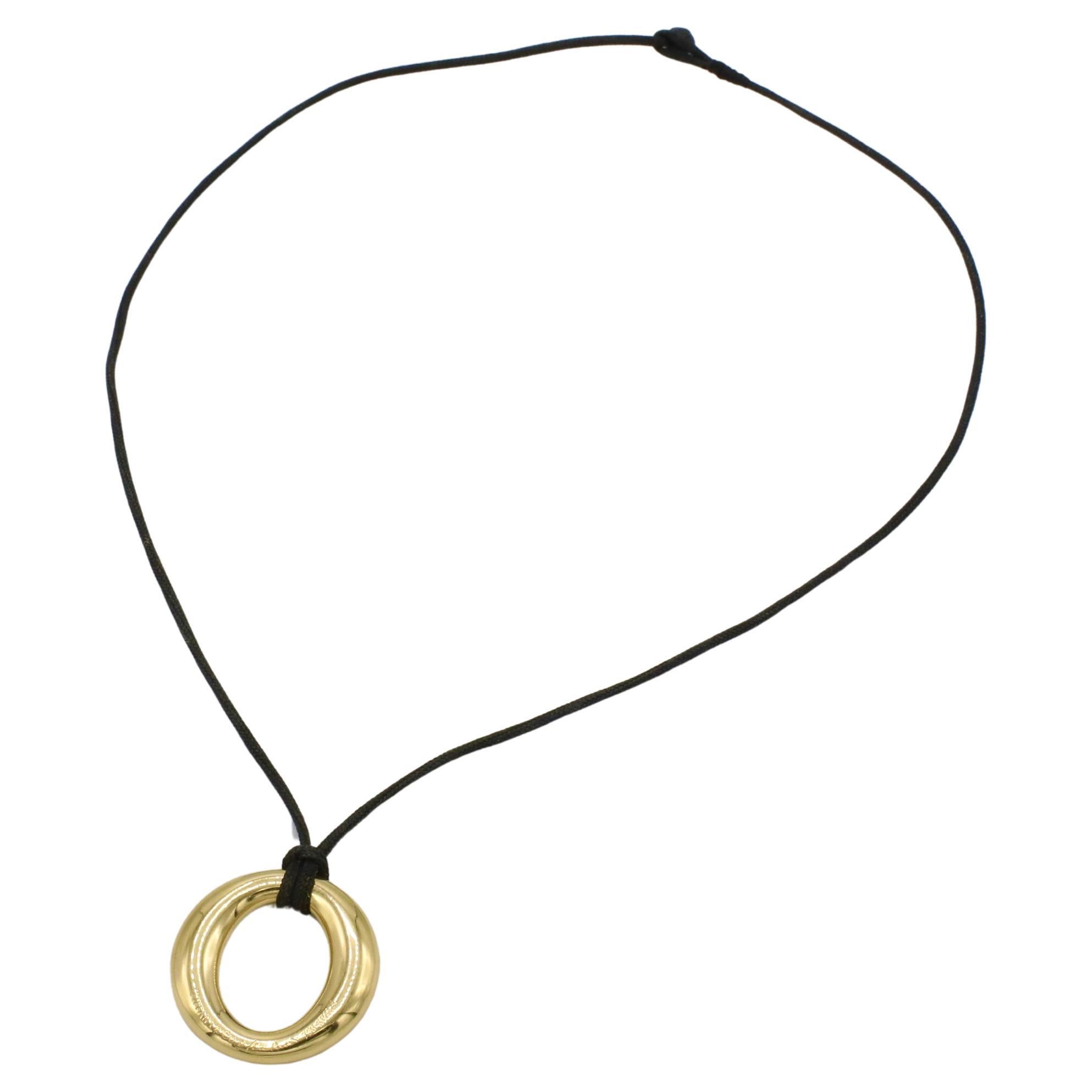 Tiffany & Co. Elsa Peretti Sevillana 18K Gold 'O' Halskette mit Anhänger an schwarzer Kordel