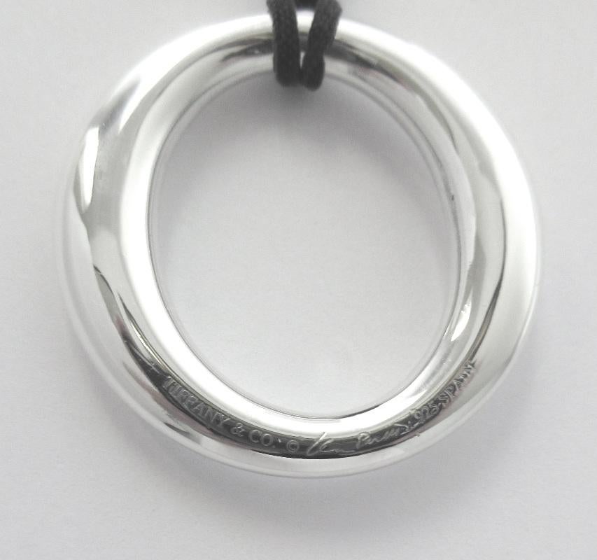 TIFFANY & Co. Elsa Peretti - Collana con ciondolo Sevillana da 35 mm in argento sterling in vendita 3