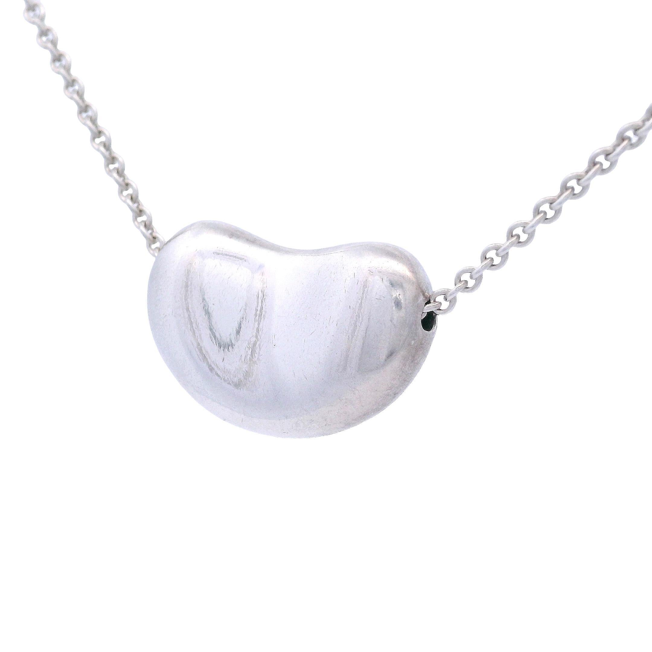 Tiffany & Co. Collier de haricots en argent Elsa Peretti en vente 5
