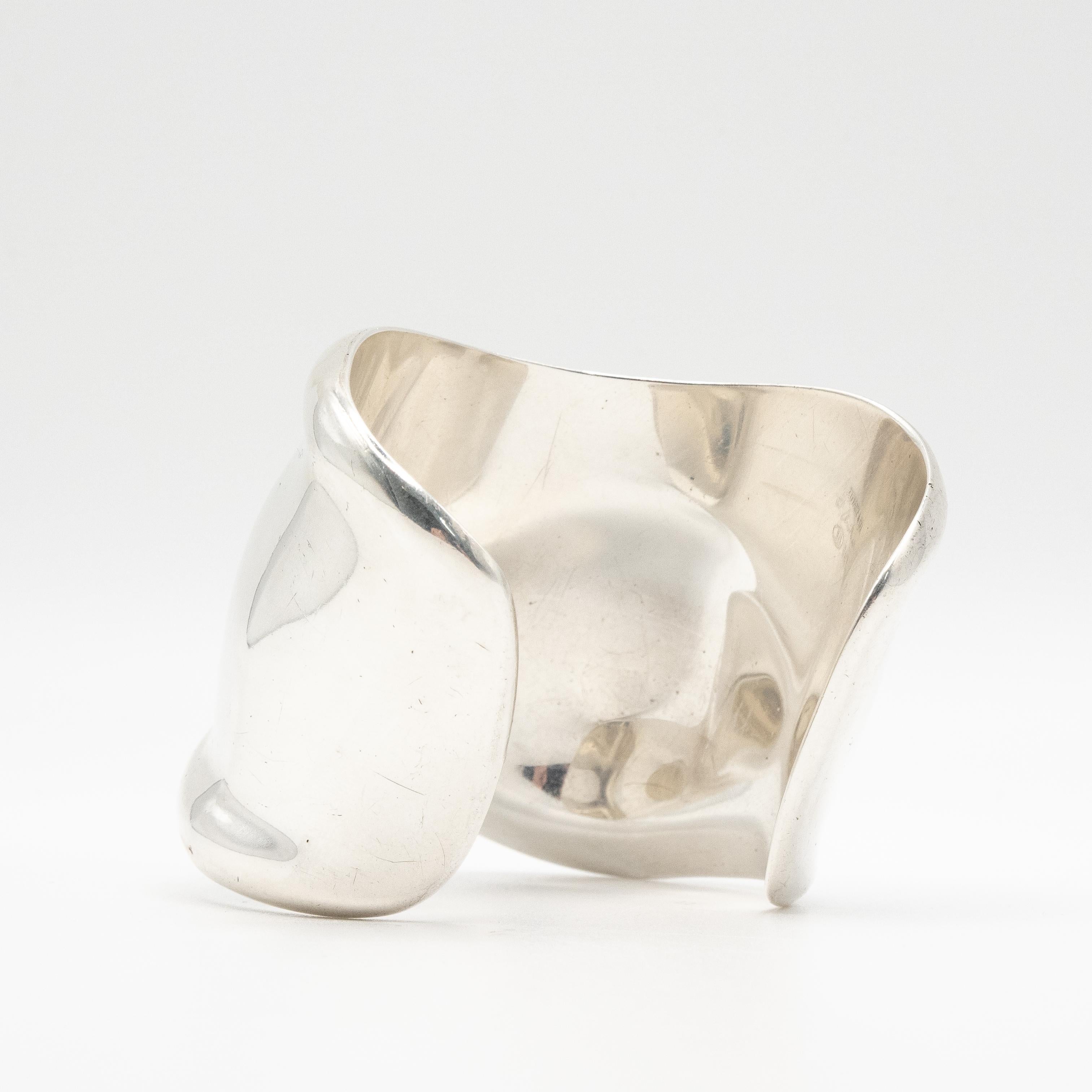 Tiffany & Co. Bracelet en os en argent Elsa Peretti en vente 3
