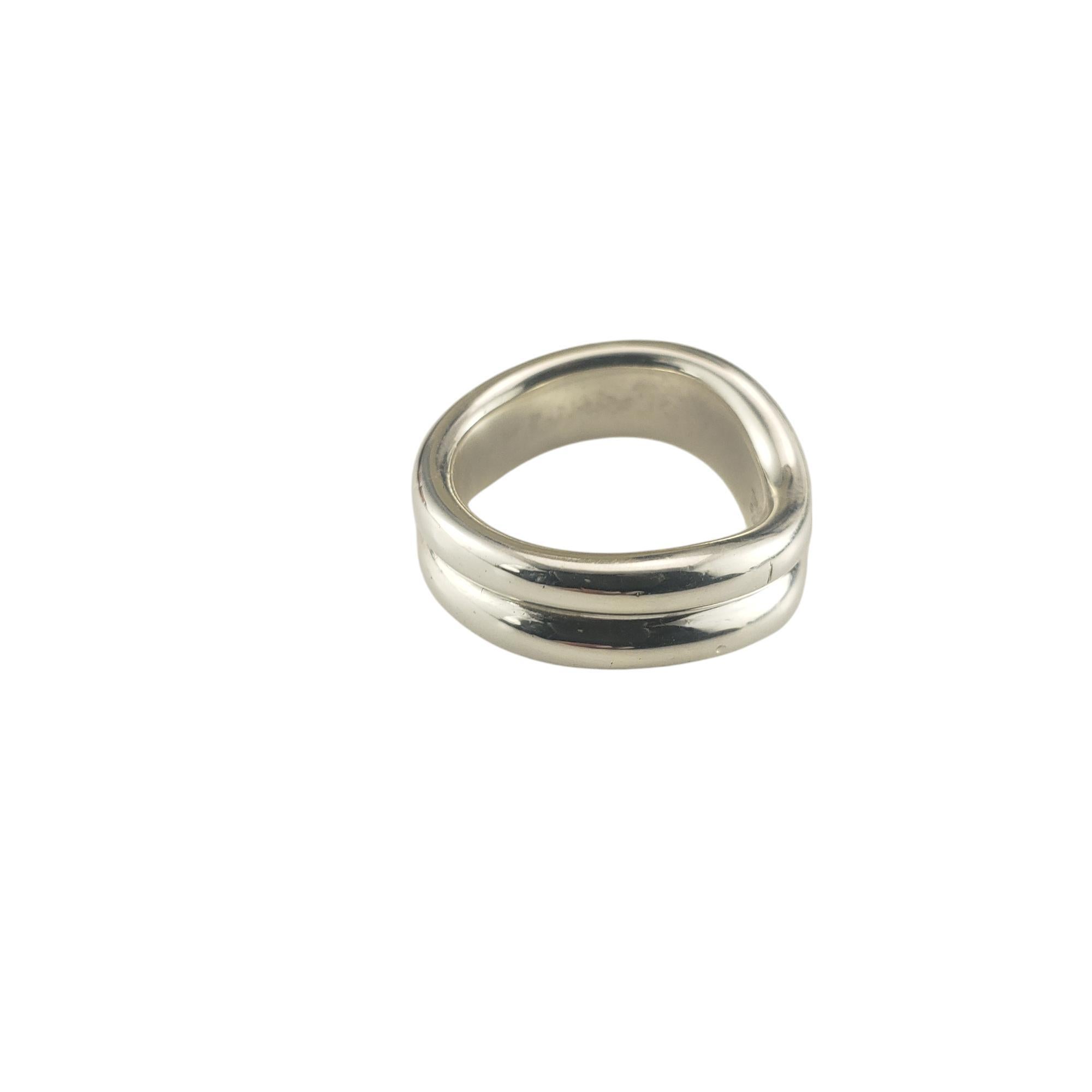 Tiffany & Co. Elsa Peretti Sterling Silver Doppio Wave Band Ring Size 6 #19646 In Good Condition In Washington Depot, CT