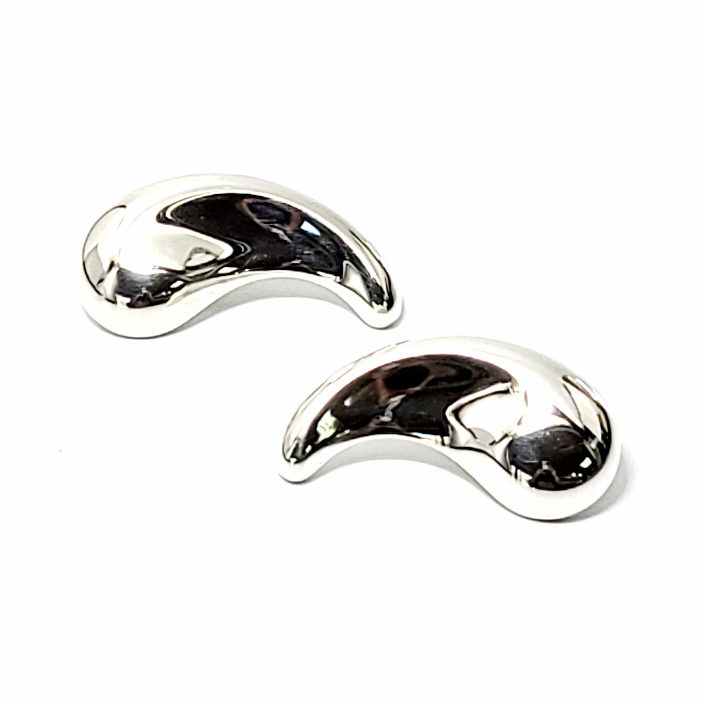 Tiffany & Co sterling silver large comma earrings.

Bold and modern design by Elsa Peretti.

Measures approx 1.75