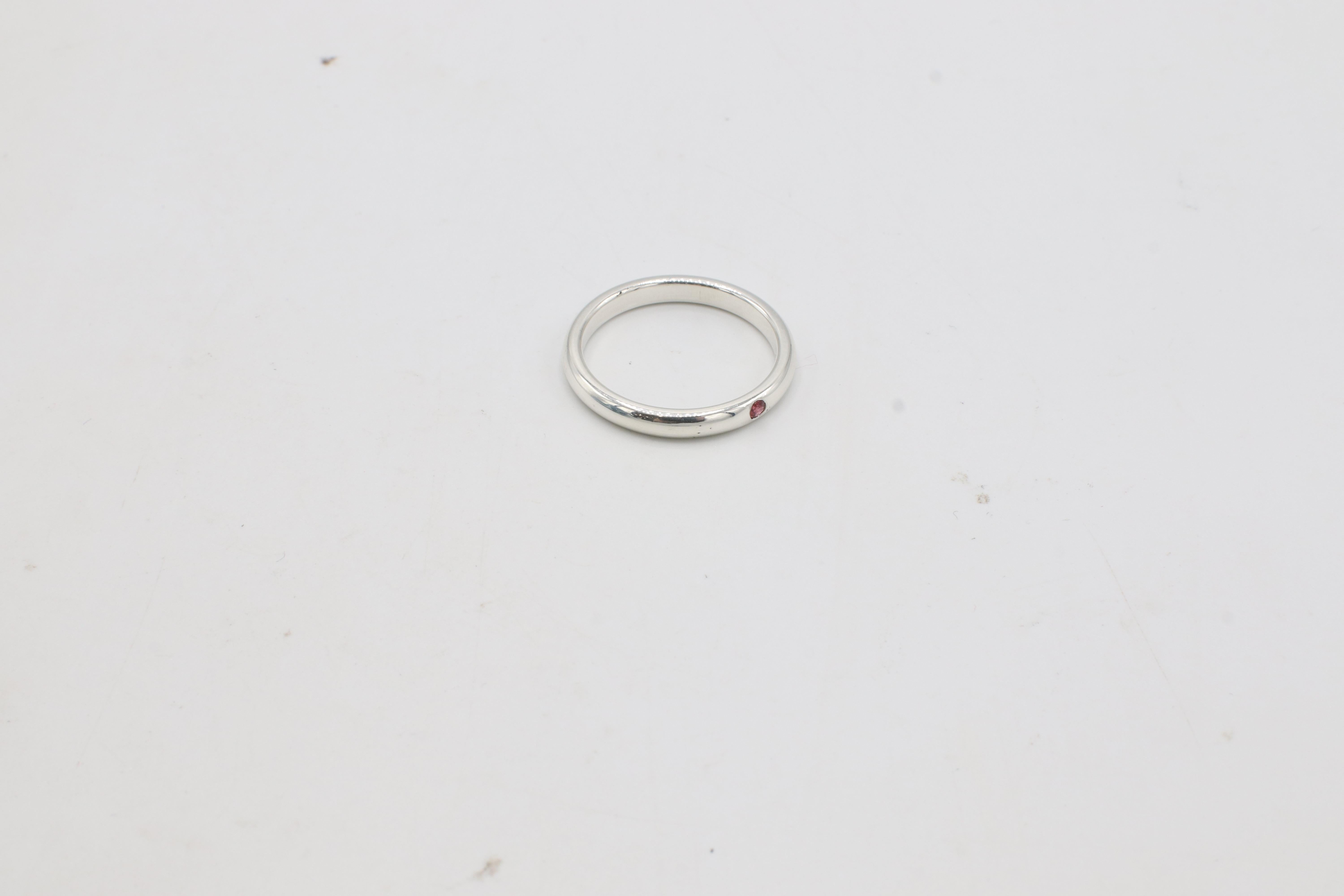 Tiffany & Co. Elsa Peretti Sterling Silver Natural Ruby Inlay Band Ring Excellent état - En vente à  Baltimore, MD
