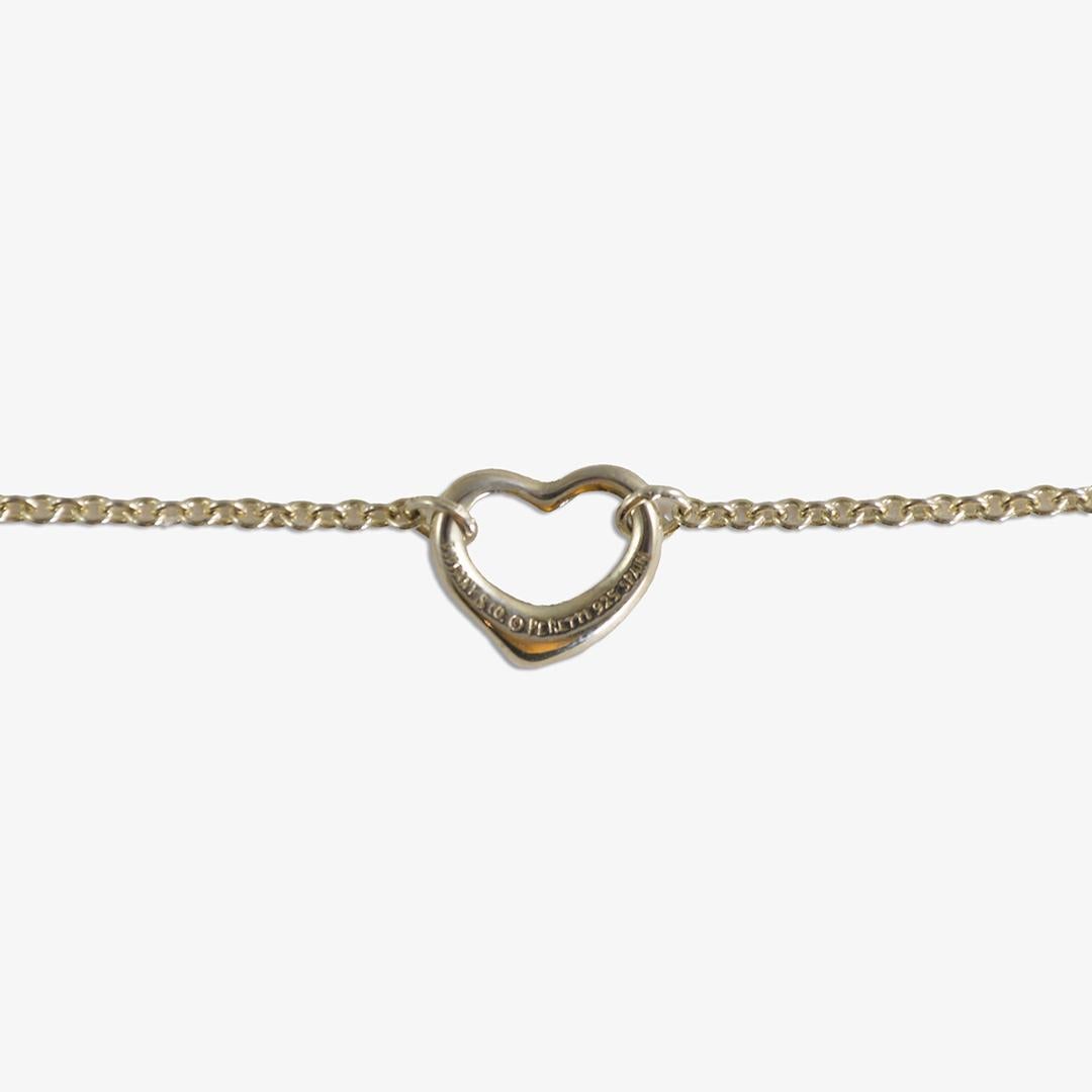 Tiffany & Co. Elsa Peretti Offenes Herzarmband aus Sterlingsilber im Zustand „Hervorragend“ im Angebot in Laguna Beach, CA