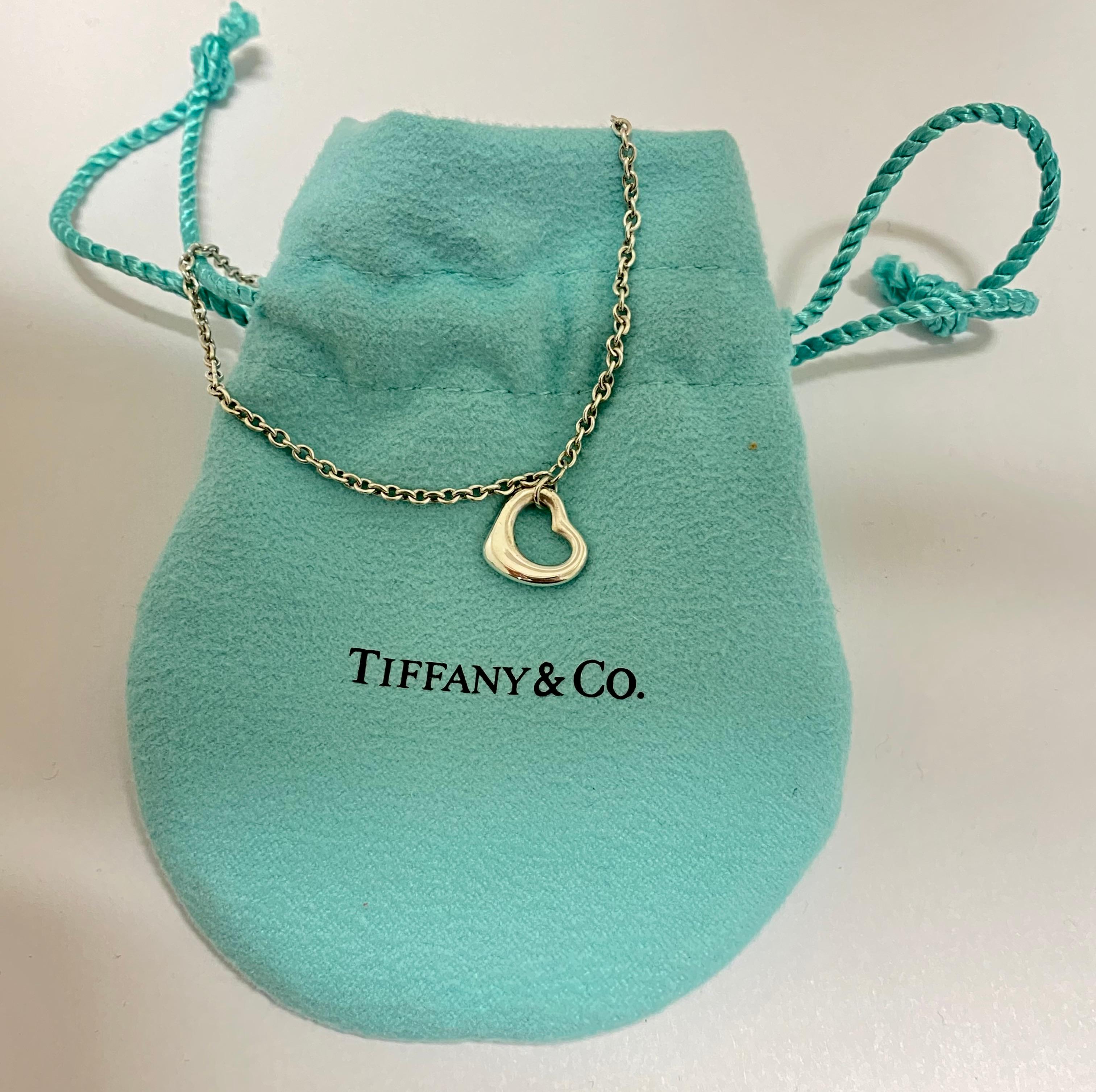 Tiffany & Co. Elsa Peretti Sterling Silver Open Heart Link Bracelet In Good Condition In  Baltimore, MD