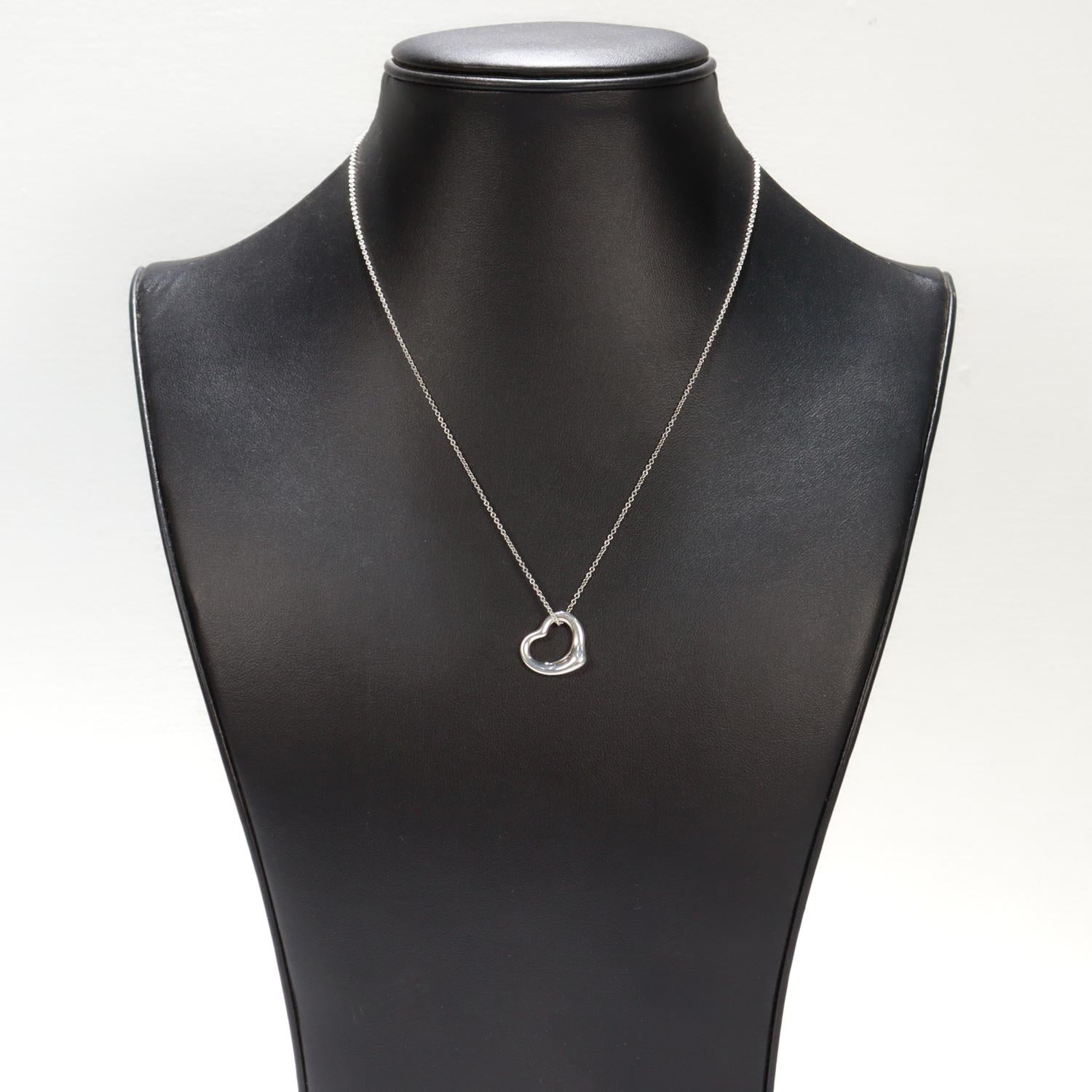 Tiffany & Co. Collana con ciondolo a cuore aperto di Elsa Peretti in argento sterling in vendita 6