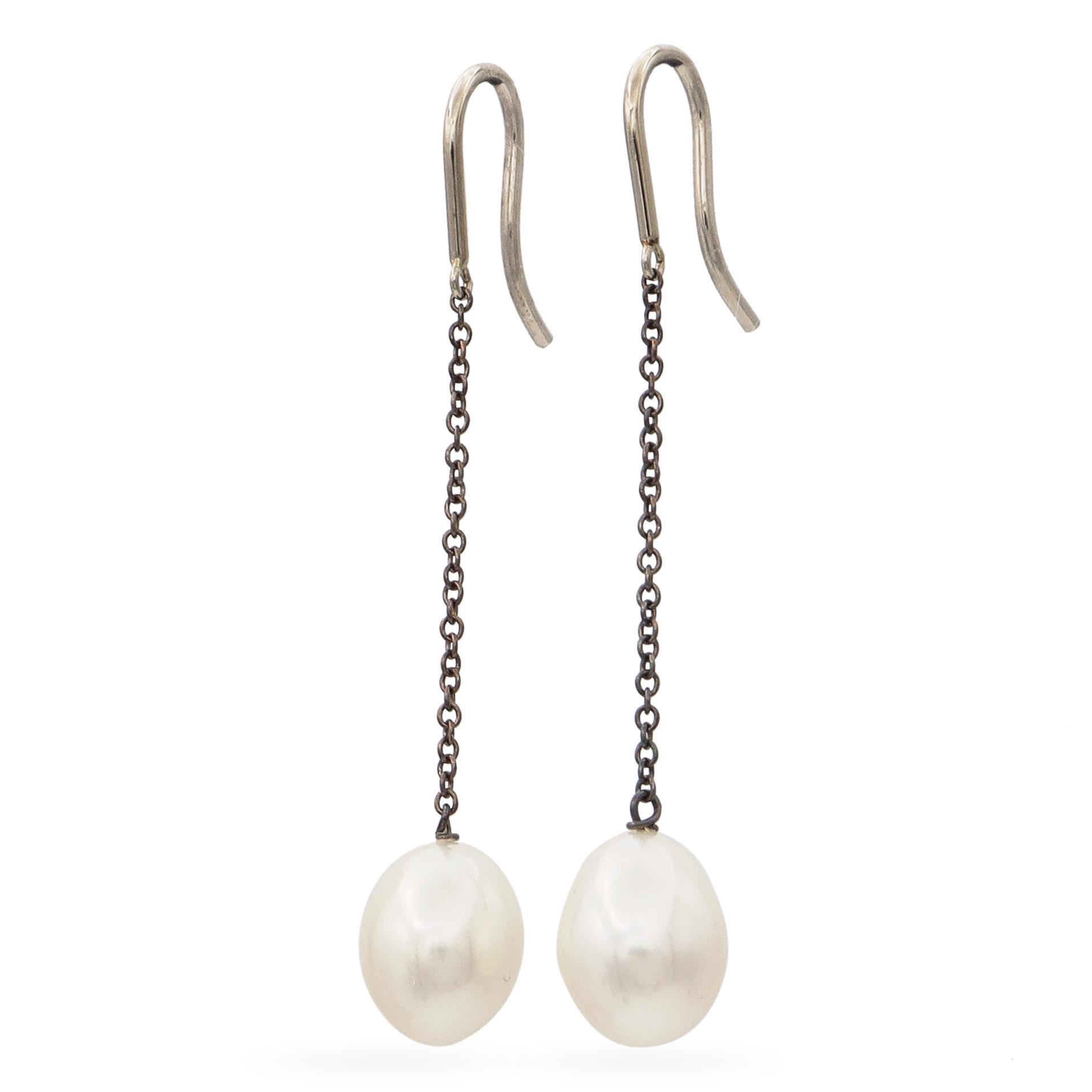 Tiffany & Co. Elsa Peretti Sterling Silver Pearls by the Yard Chain Earrings In Good Condition For Sale In New York, NY