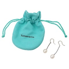 Tiffany & Co. Orecchini a catena di Elsa Peretti in argento sterling con perle a metro